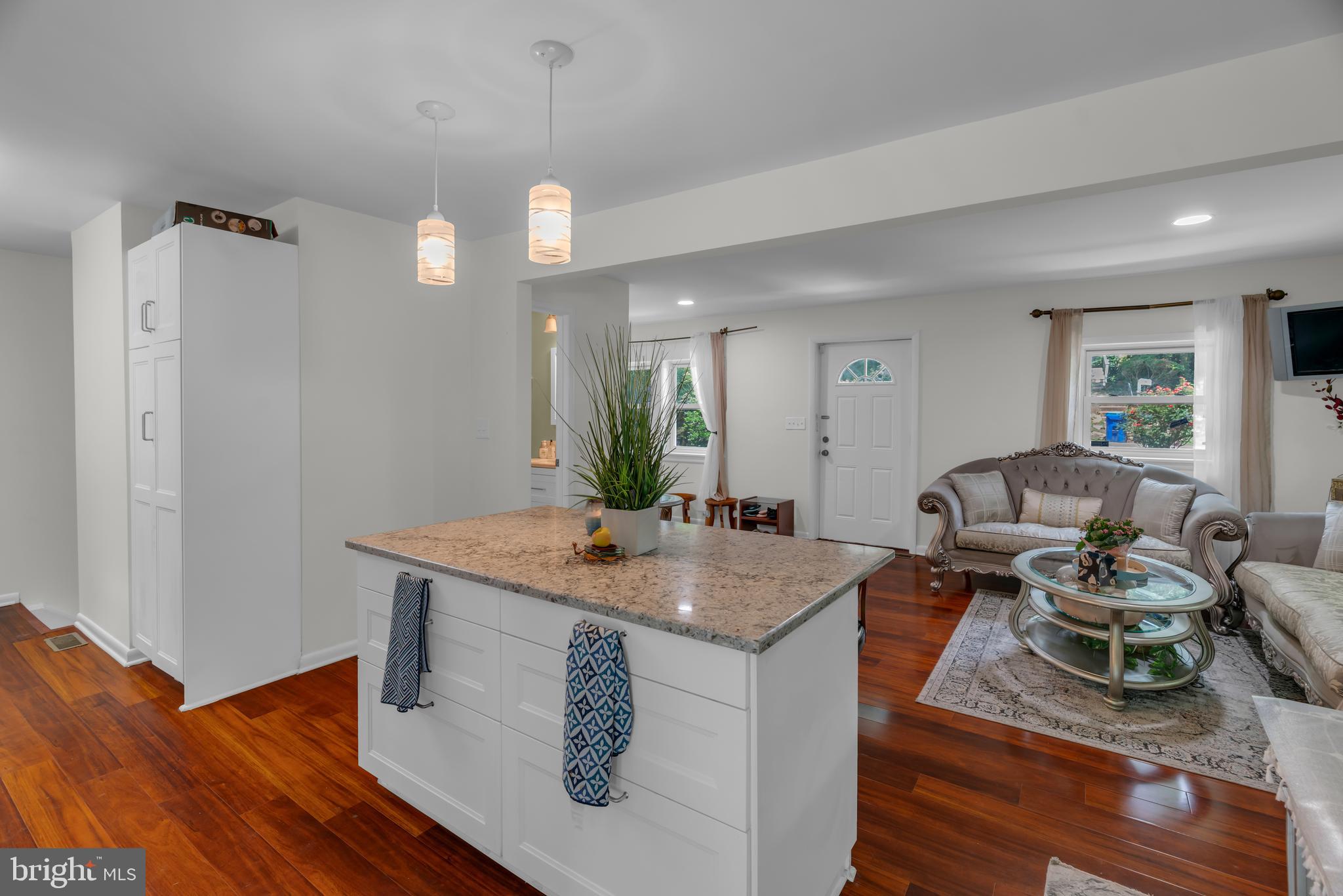 VEIRS MILL VILLAGE - Residential