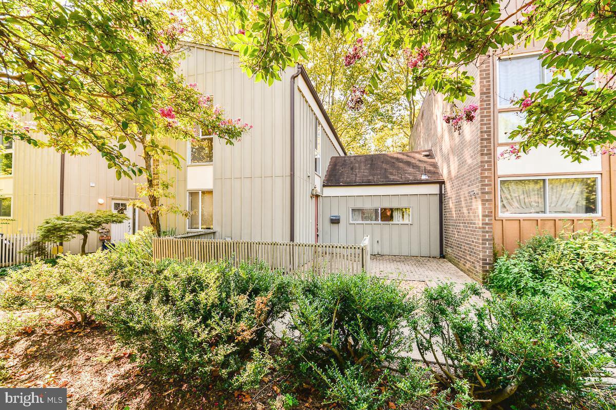 Lovely 2 level, 2BR, 1.5BA townhome in Reston. Bright, open floor plan with lots of windows allowing natural light to stream throughout home. Large kitchen with granite counters, ample cabinetry space & recess lighting. Floor to ceiling wall of windows & sliding glass doors in dining room leading to private patio. Spacious living room with additional sliding glass doors leading to patio*Hardwood floors in bedrooms upstairs. Fenced in backyard offers privacy on your patio. Great location! Close to all the shopping, dining & entertainment at Reston Town Center. 2 mins to bus stop. 10mins walk to METRO and Reston Station. Quick drive to Dulles Toll Rd, Dulles Airport, shops/restaurants. Situated in golf course island of Reston with pool across street. Enjoy this Reston location & all the conveniences it has to offer.