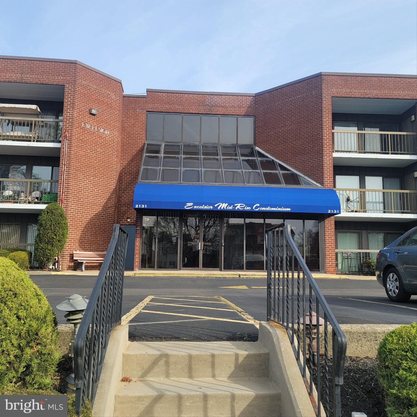 EXCELSIOR MID-RISE - Residential