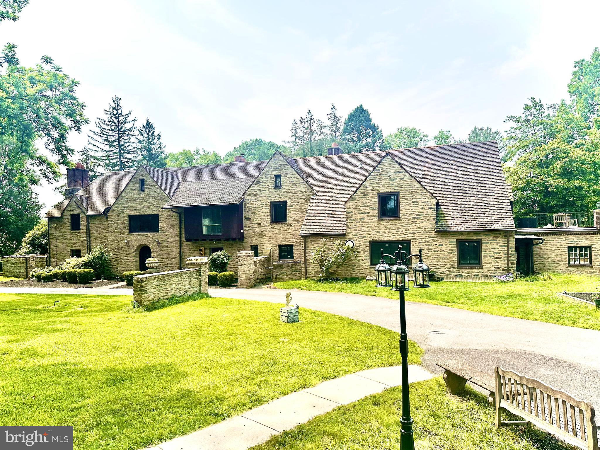 WYNNEWOOD - Residential
