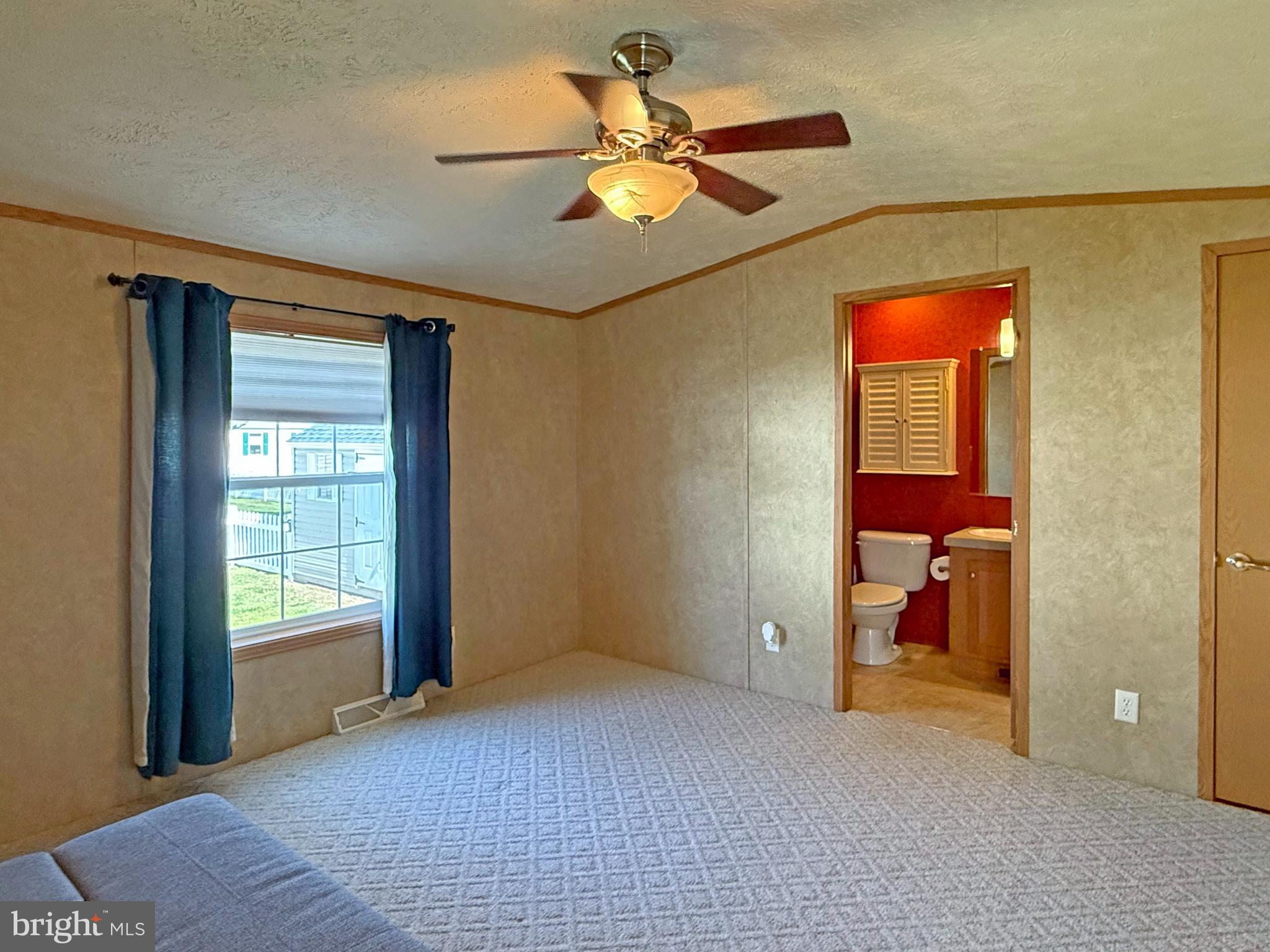 SILVERVIEW FARM MHP - Residential