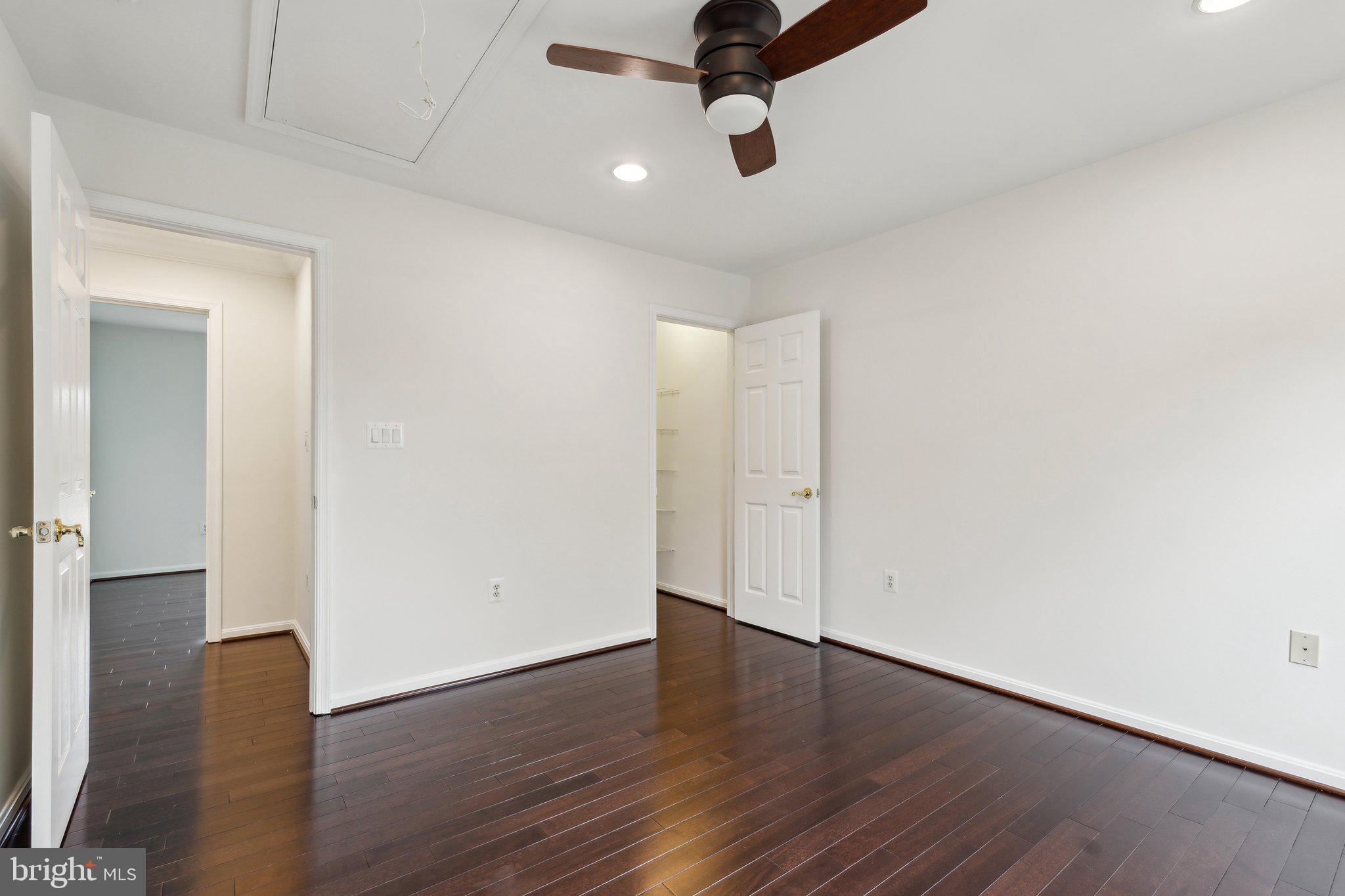 CHANTILLY GREEN - Residential