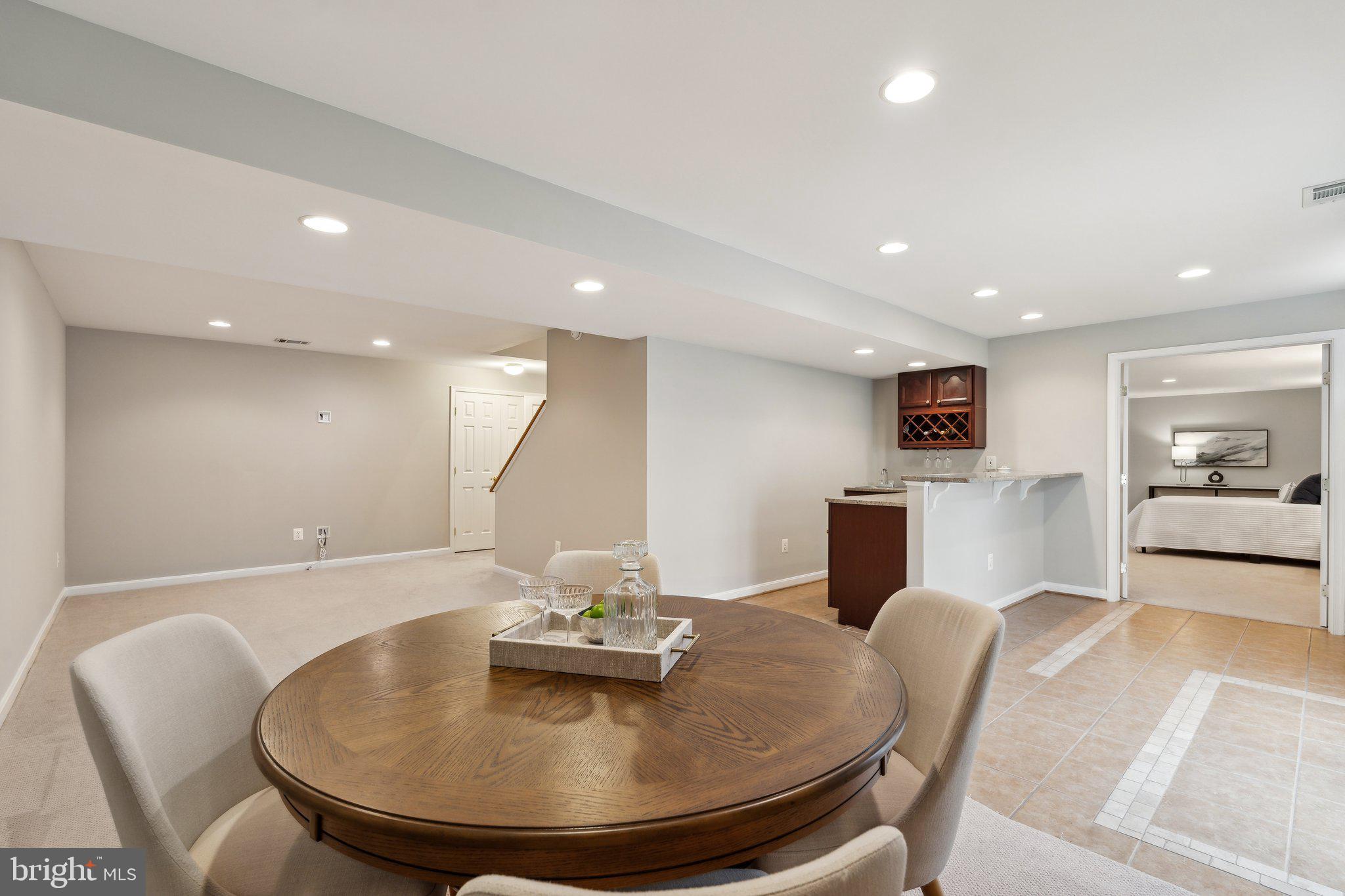 CHANTILLY GREEN - Residential