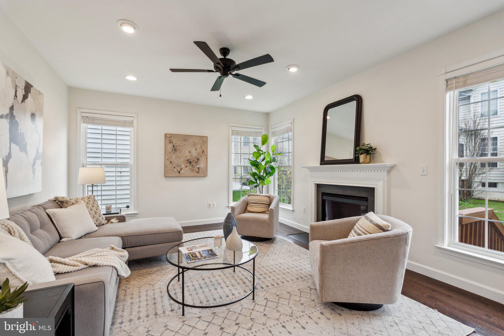 CHANTILLY GREEN - Residential