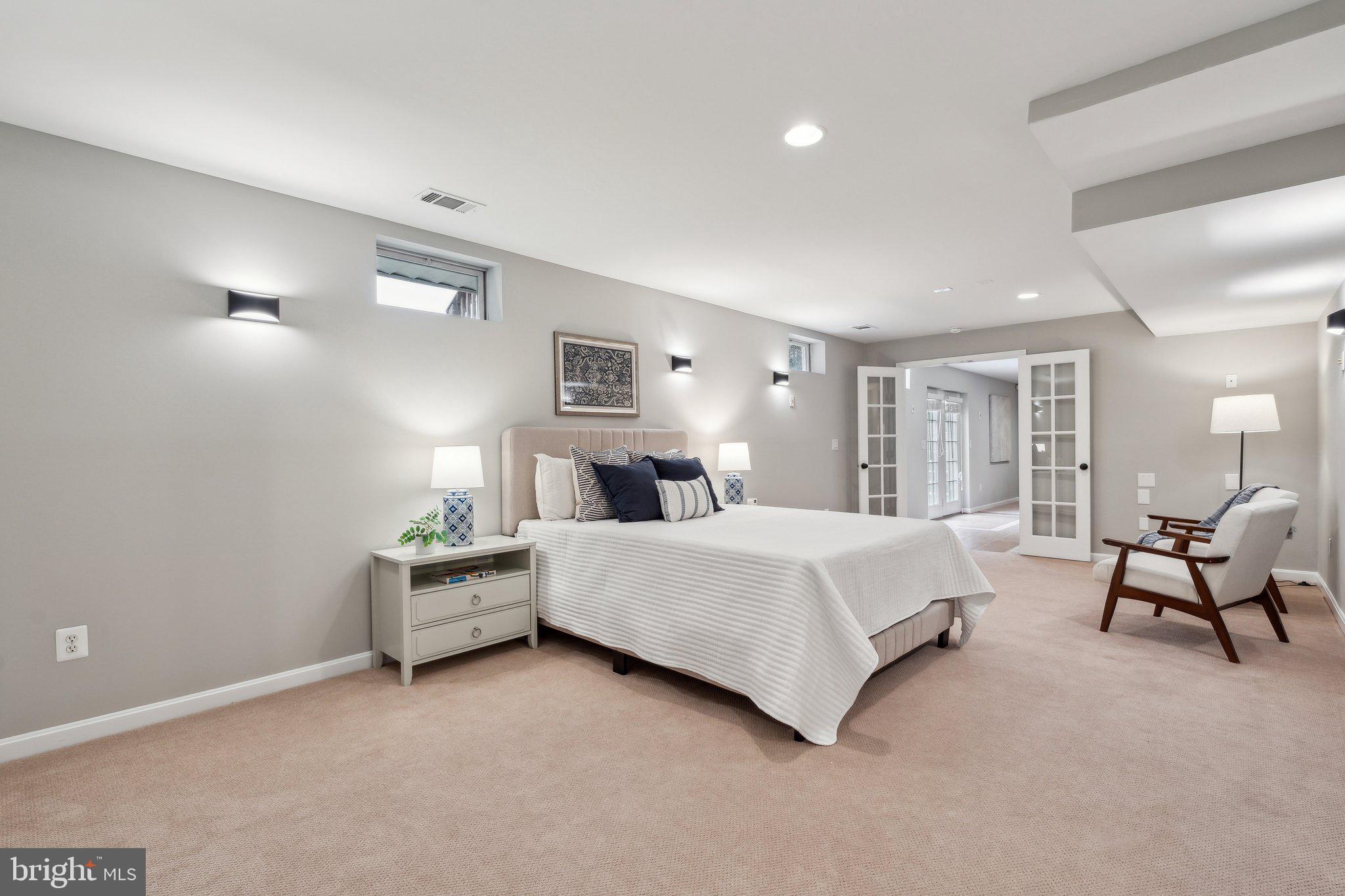 CHANTILLY GREEN - Residential