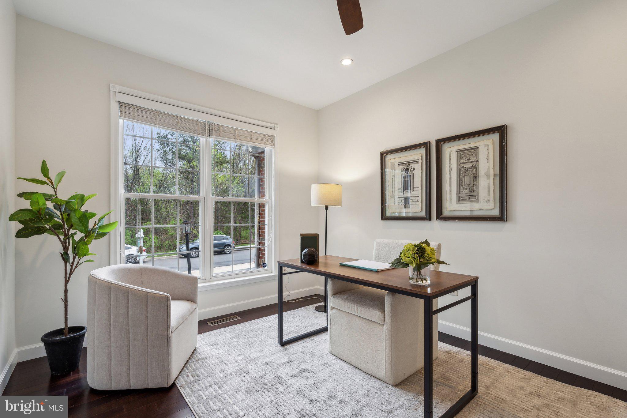 CHANTILLY GREEN - Residential