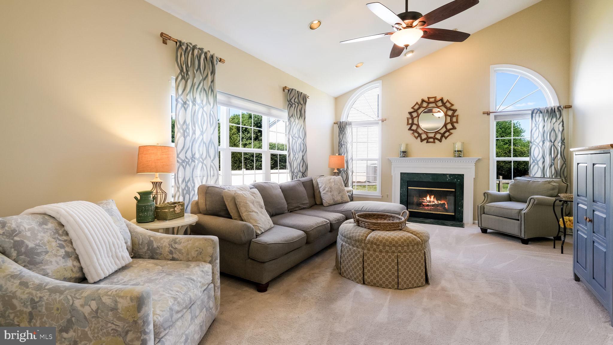 WARRINGTON HUNT - Residential