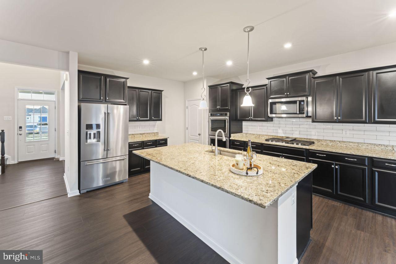 NEW POST ON THE RAPPAHANNOCK - Residential