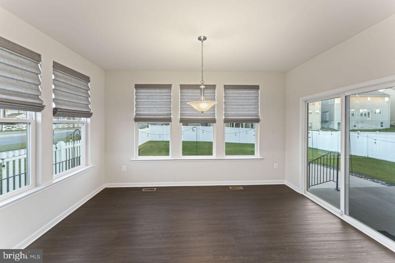 NEW POST ON THE RAPPAHANNOCK - Residential