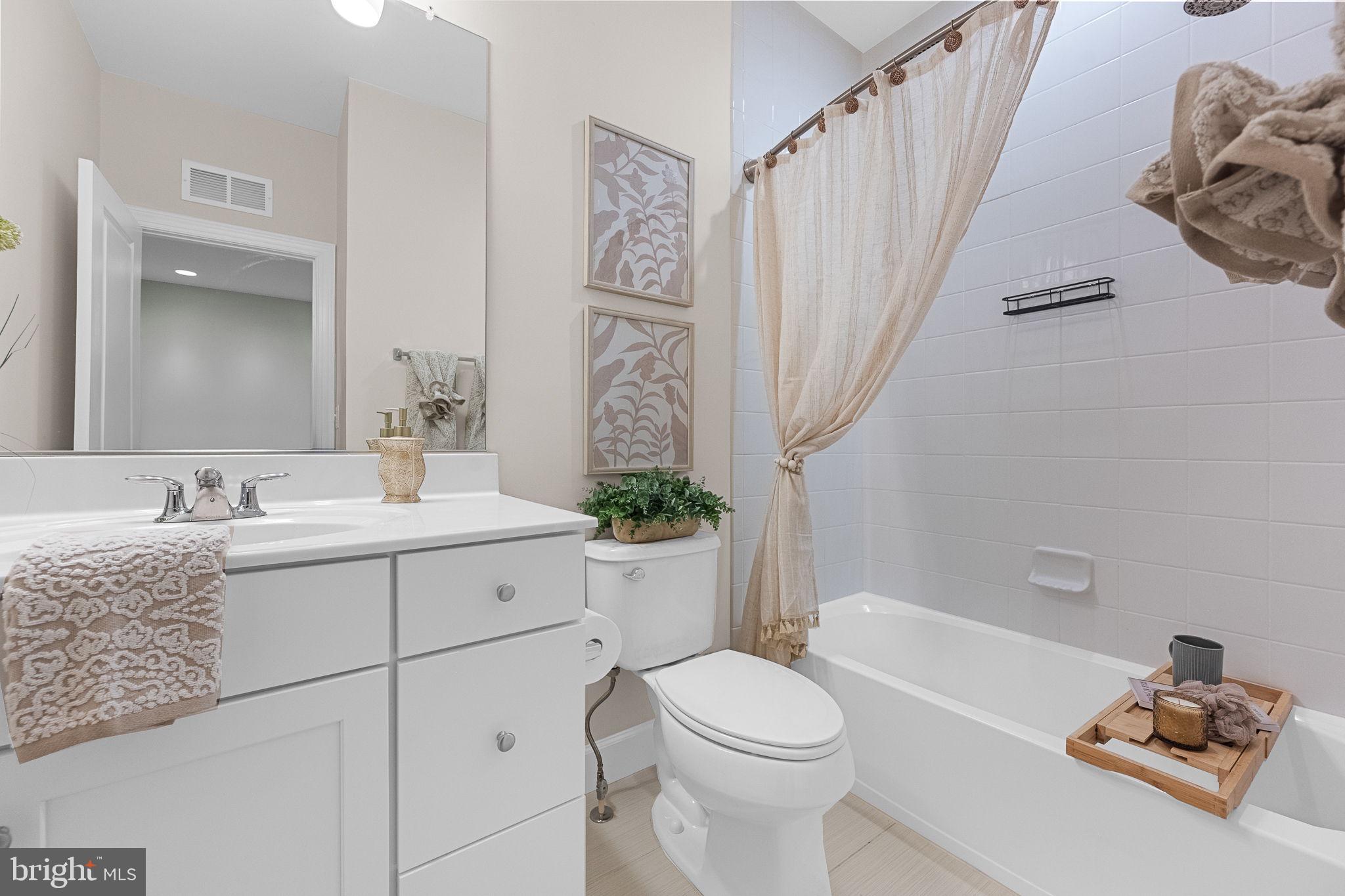 HEATHCOTE COMMONS - Residential
