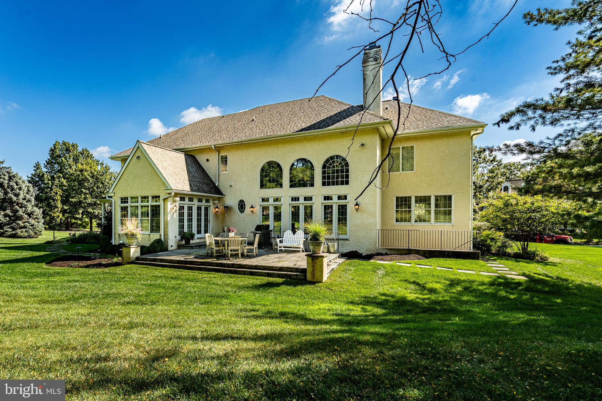 WHITEGATE - Residential