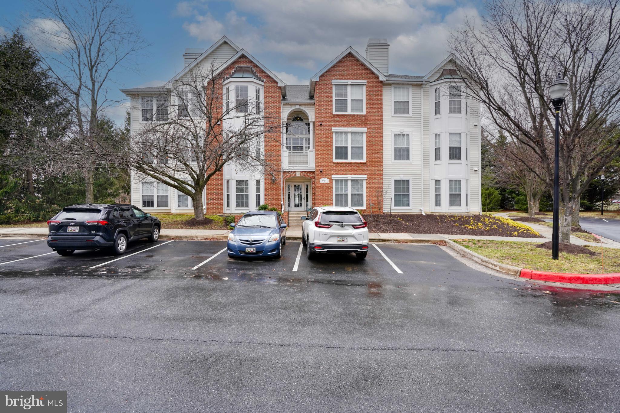 Please note, the sellers have received multiple offers and the OPEN HOUSE is canceled! The property is Under Contract !! note Experience luxury living in this condo with soaring ceilings, natural lights, a balcony with stunning views, and unbeatable proximity to shopping centers and highways. Your dream home awaits – come see it for yourself and elevate your lifestyle today!