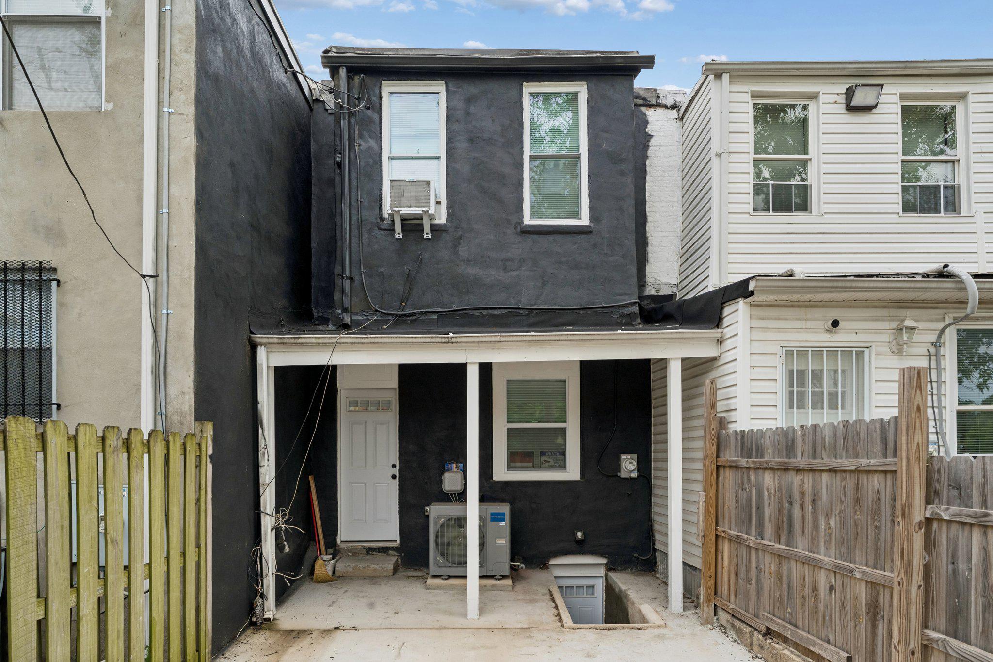 EAST MONUMENT HISTORIC DISTRICT - Residential