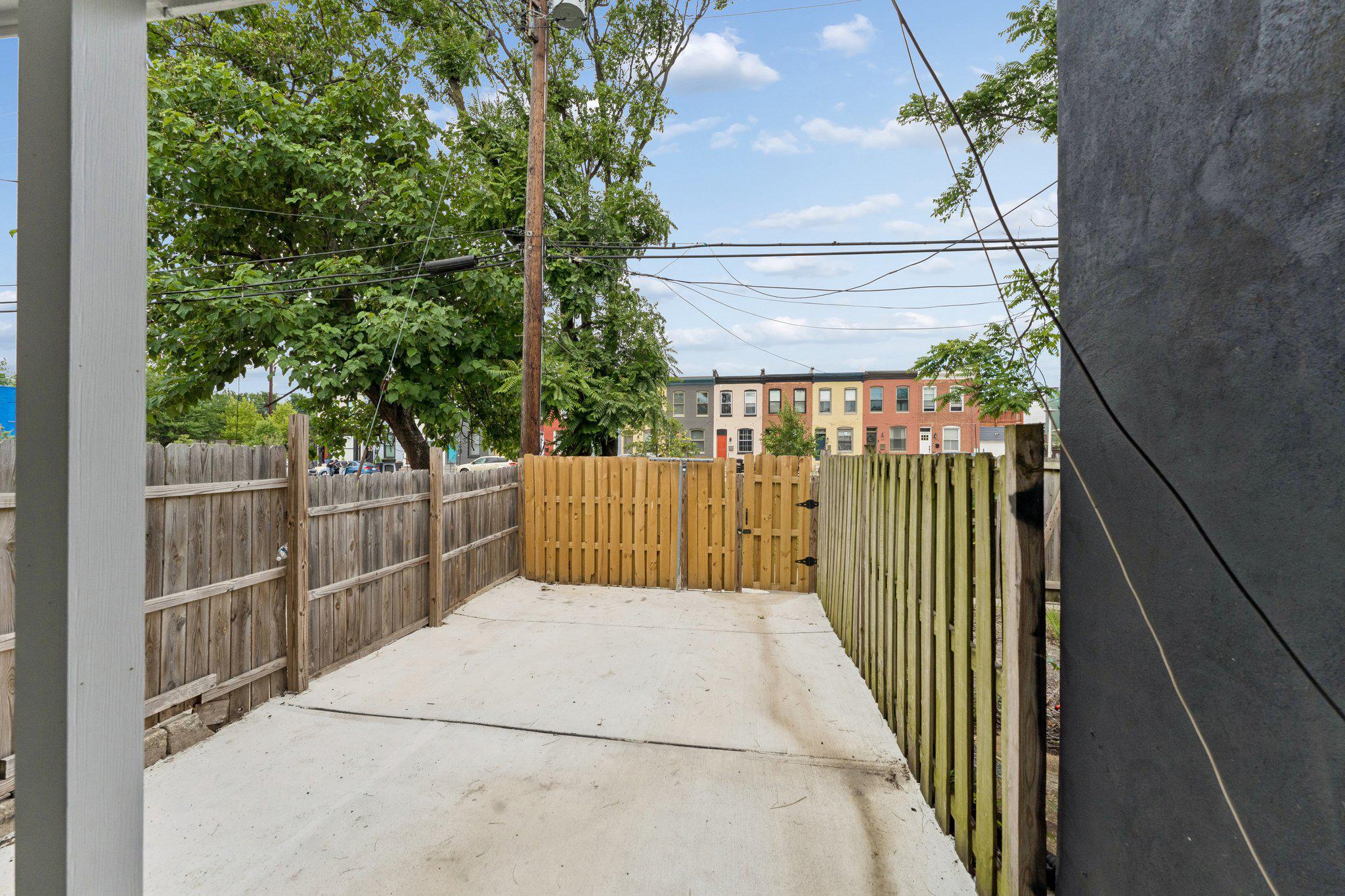 EAST MONUMENT HISTORIC DISTRICT - Residential