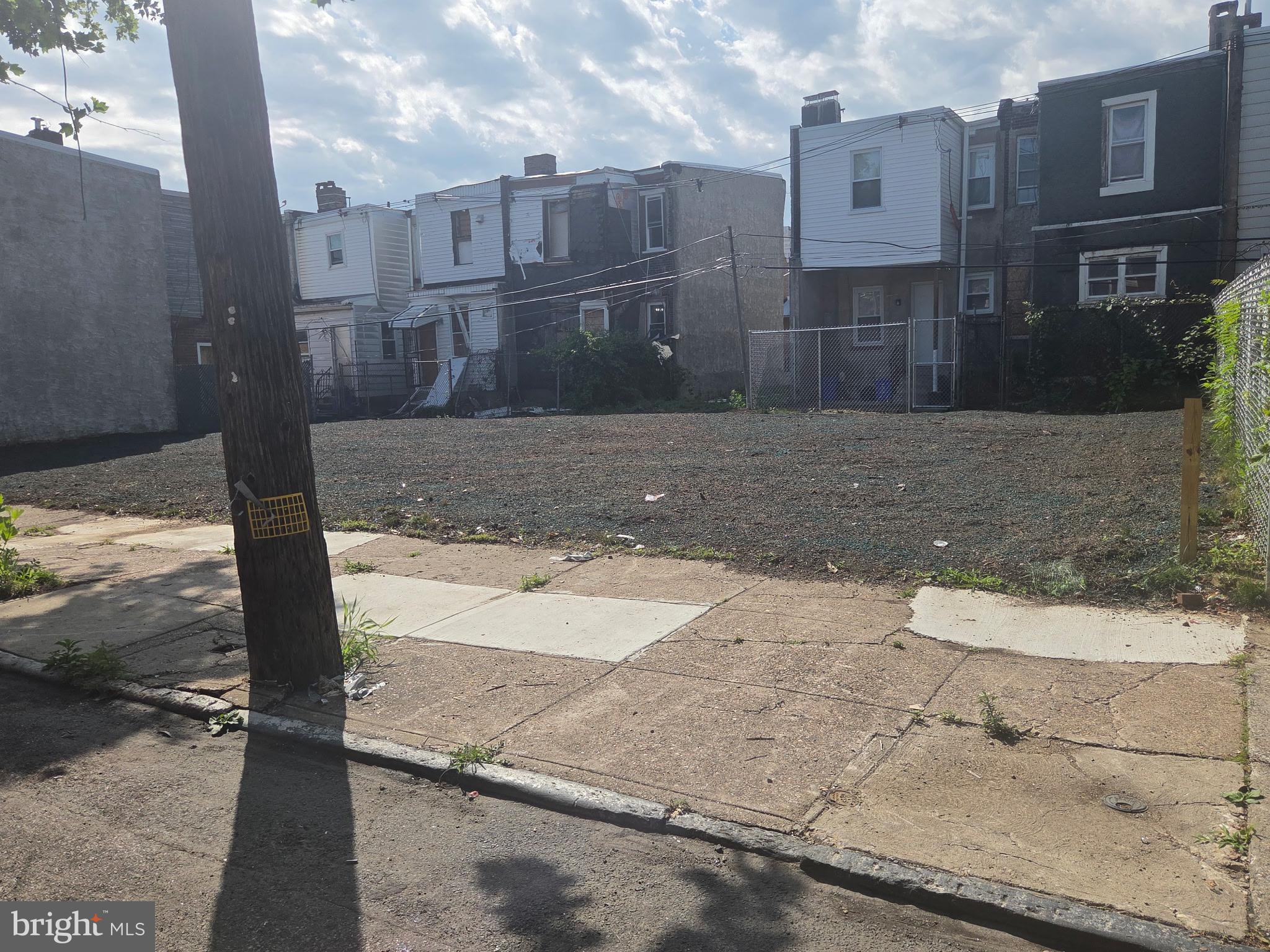 NICETOWN - Land