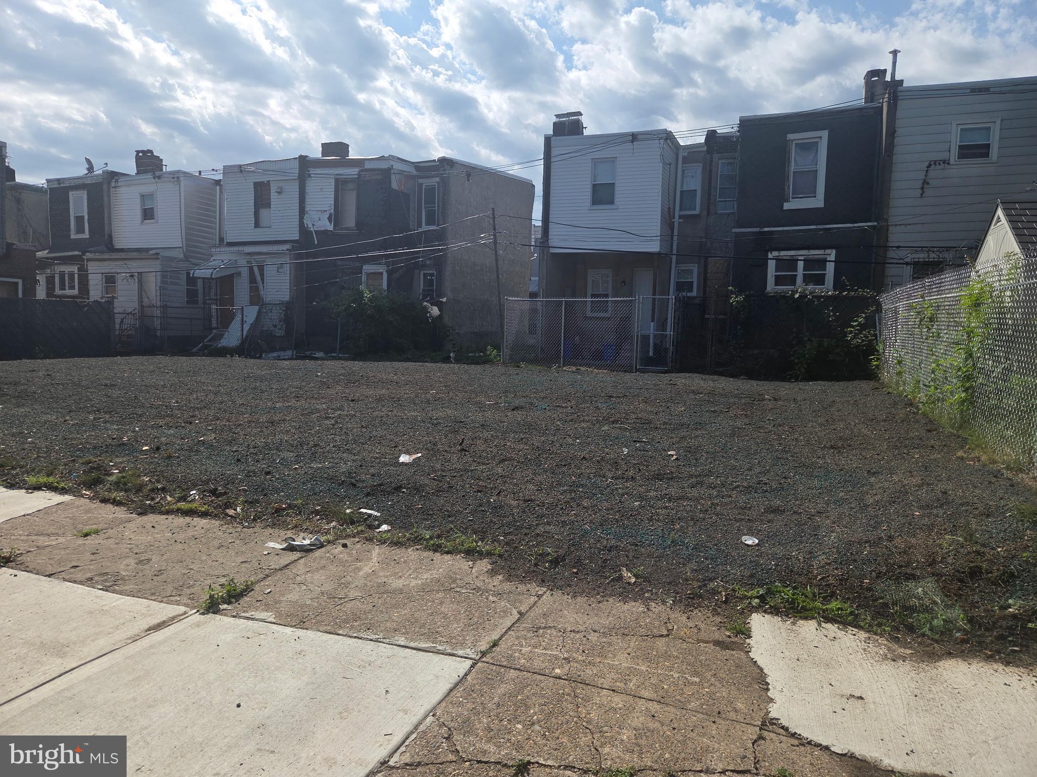 NICETOWN - Land