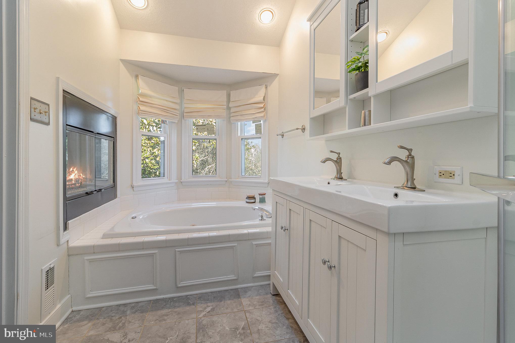 CHATHAM LANDING - Residential