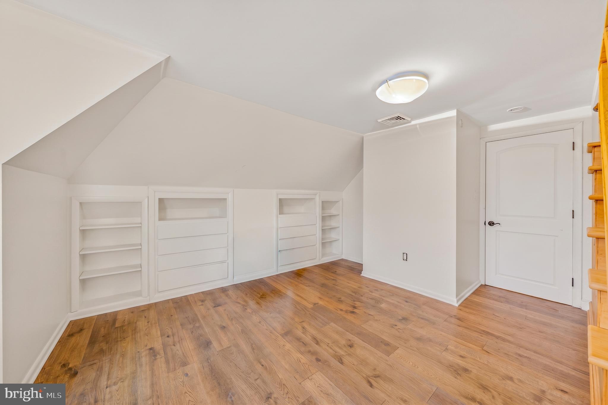 EDGEBORO - Residential