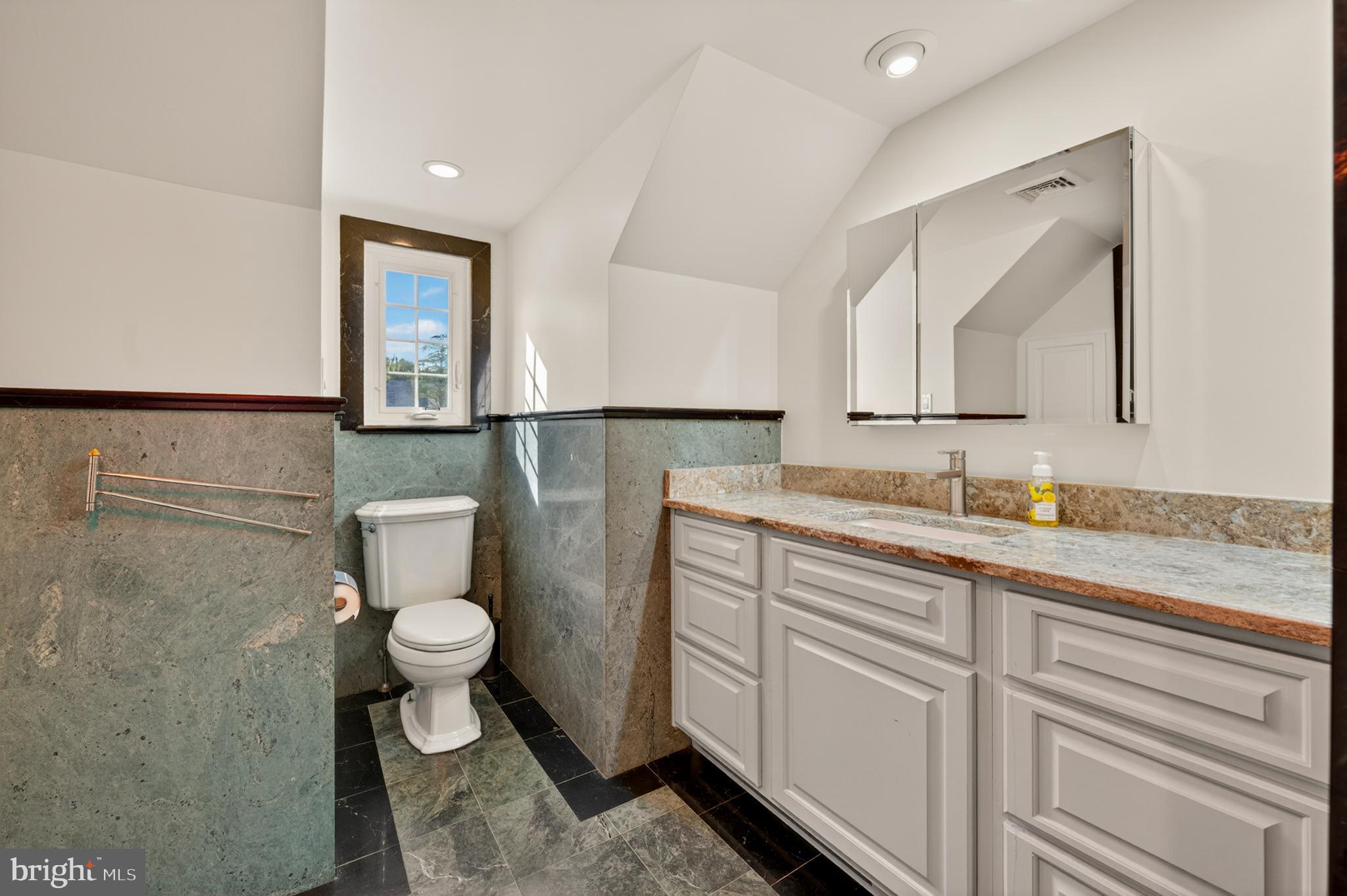 EDGEBORO - Residential
