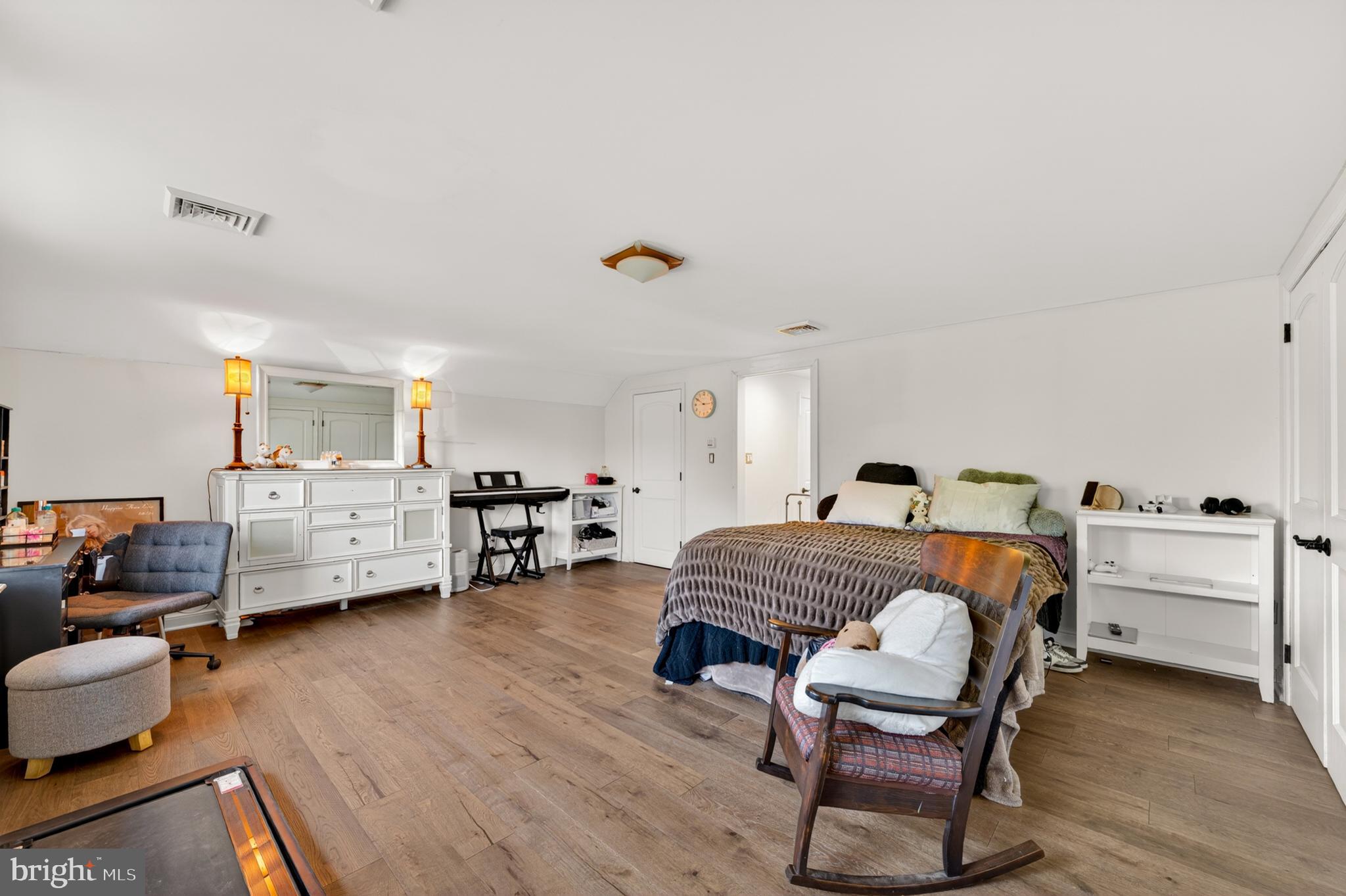 EDGEBORO - Residential