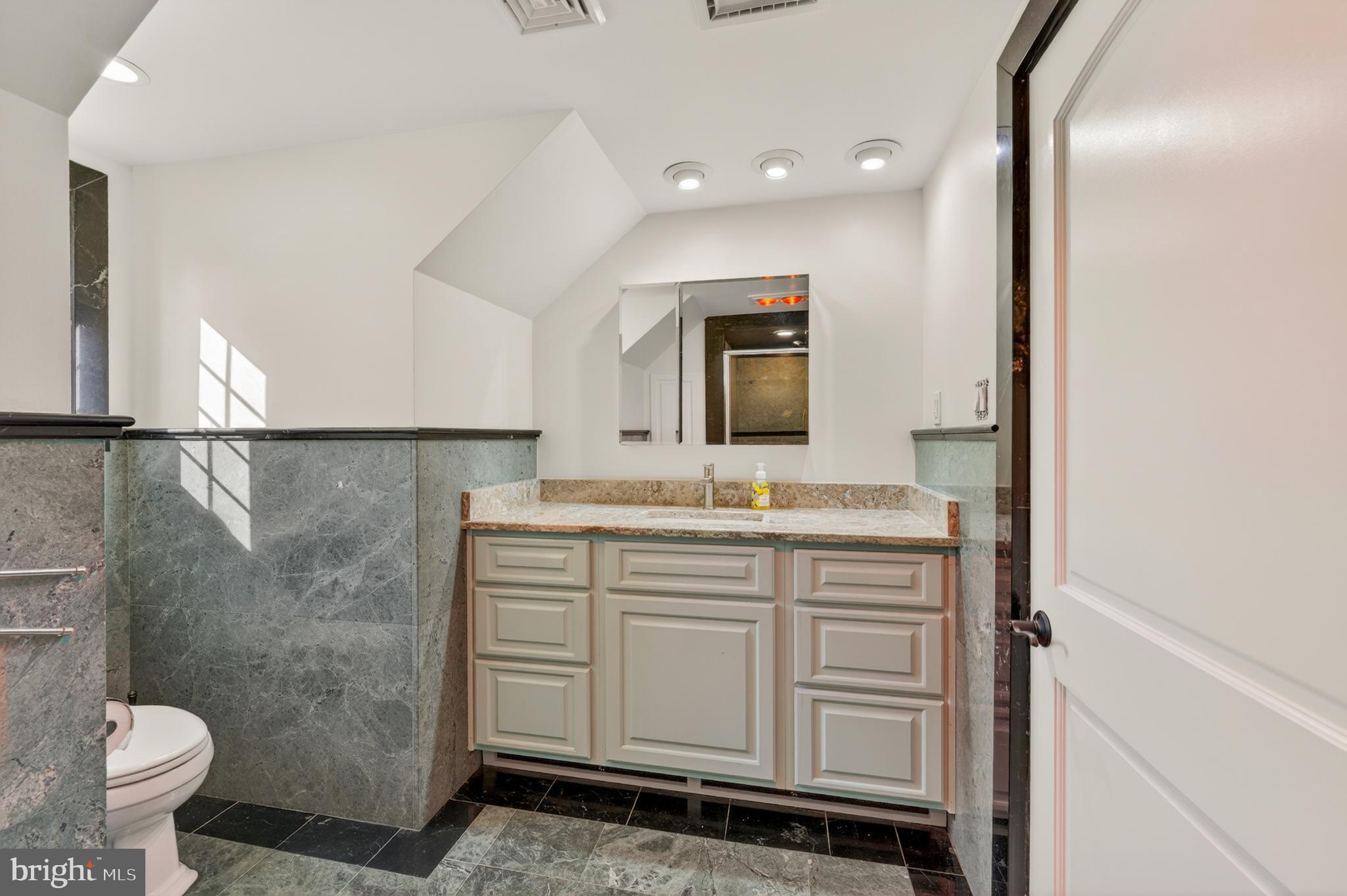 EDGEBORO - Residential