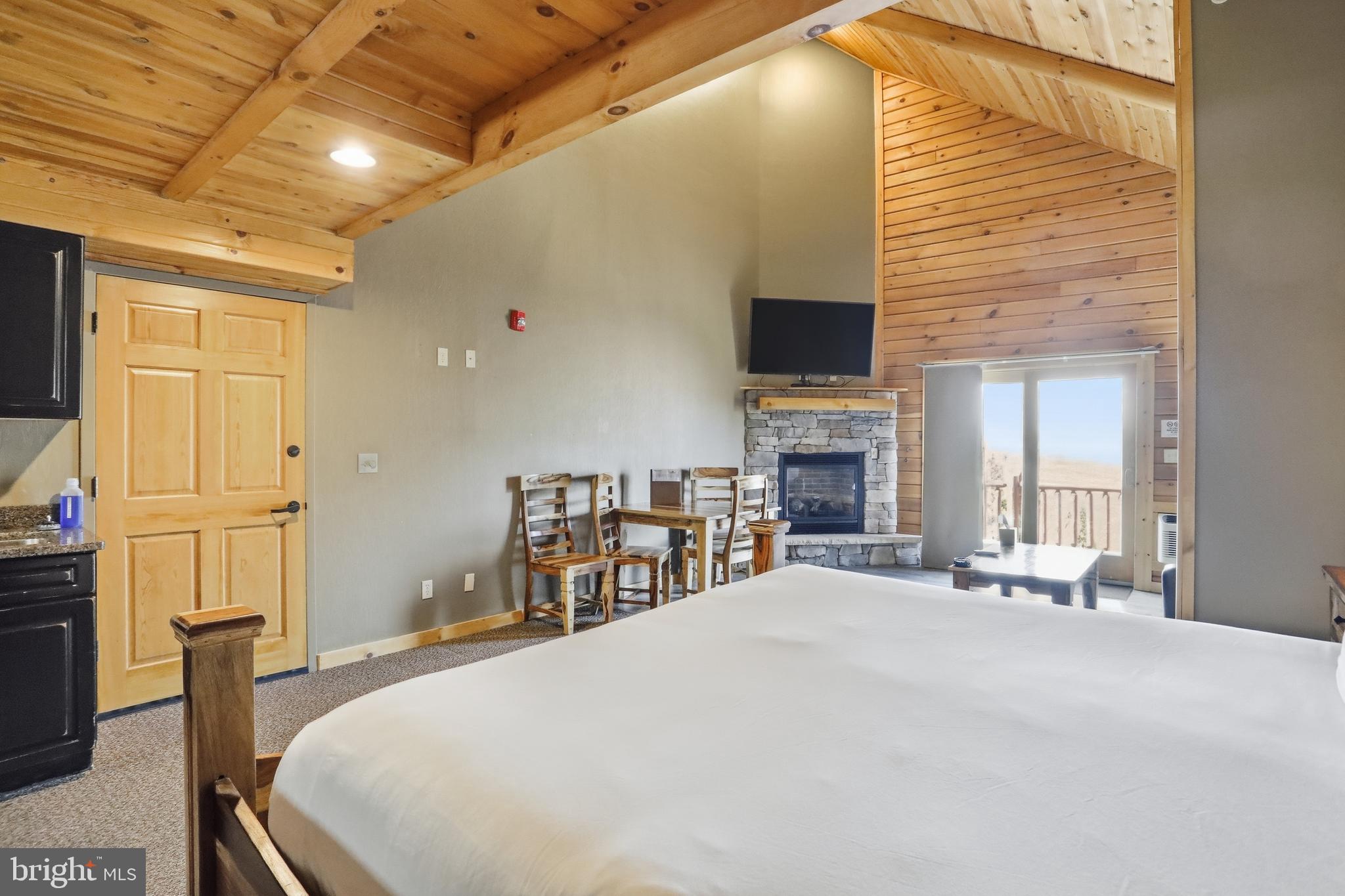 THE LODGES AT SUNSET VILLAGE - Residential