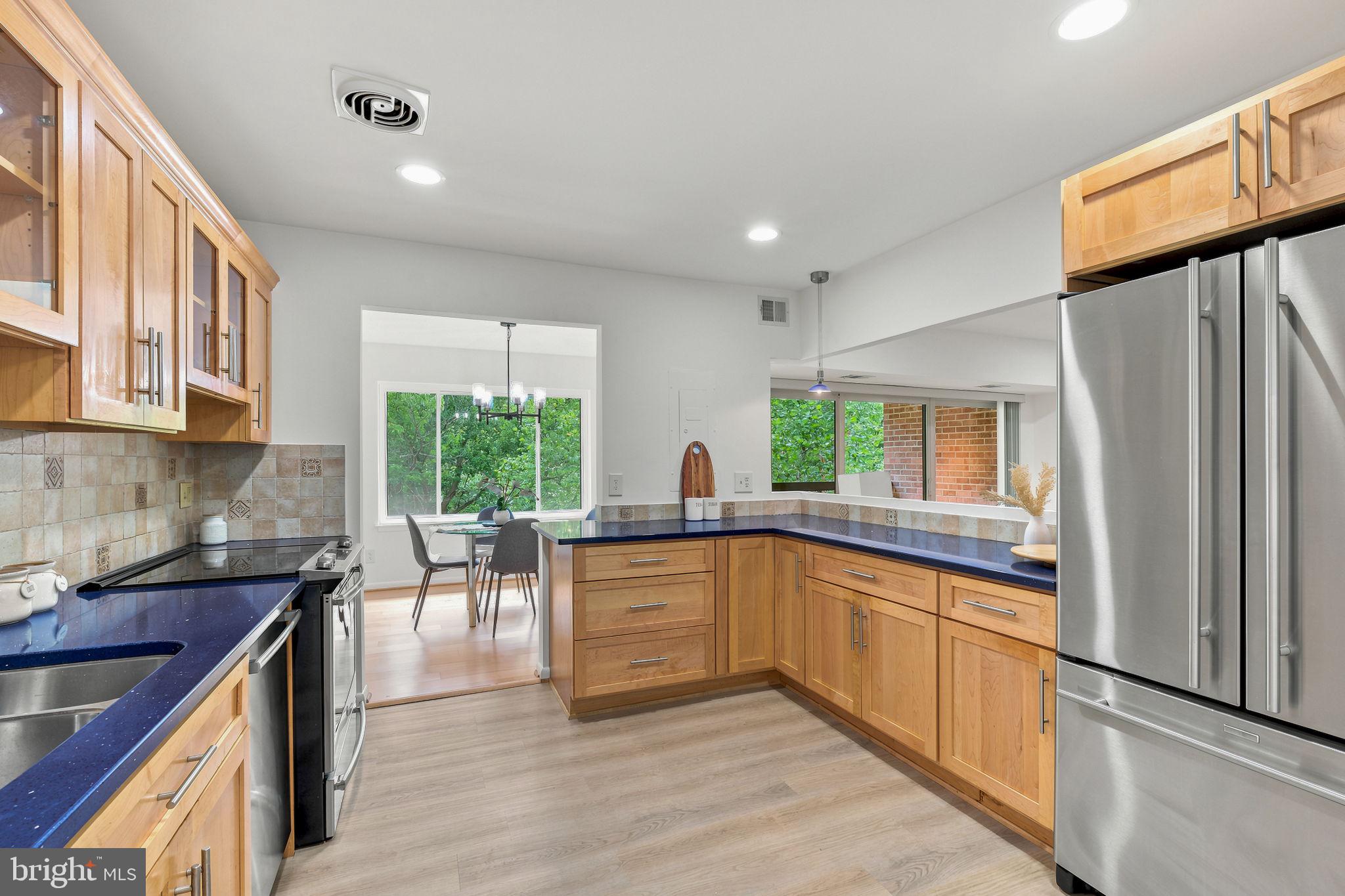 GEORGETOWN VILLAGE - Residential