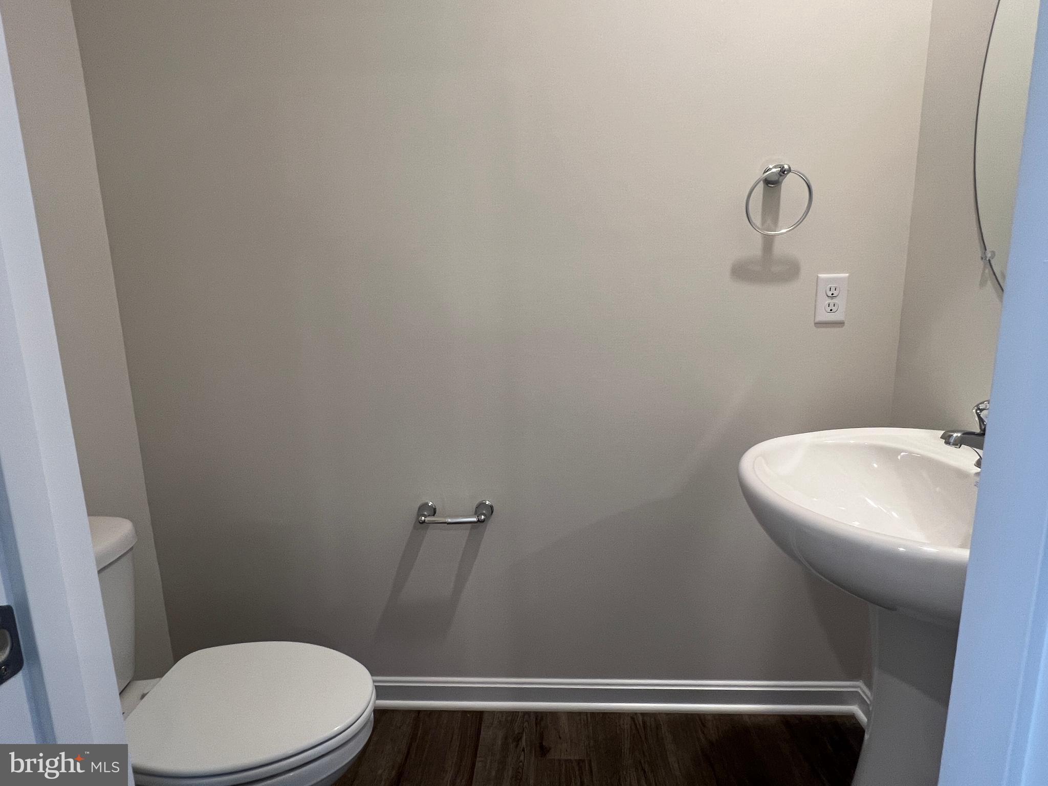 VALLEY VIEW - Residential Lease