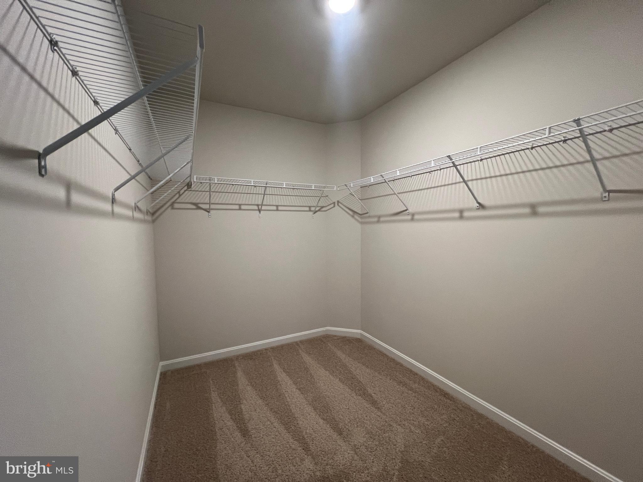 VALLEY VIEW - Residential Lease