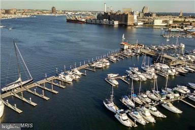 PIERSIDE AT HARBORVIEW - Residential