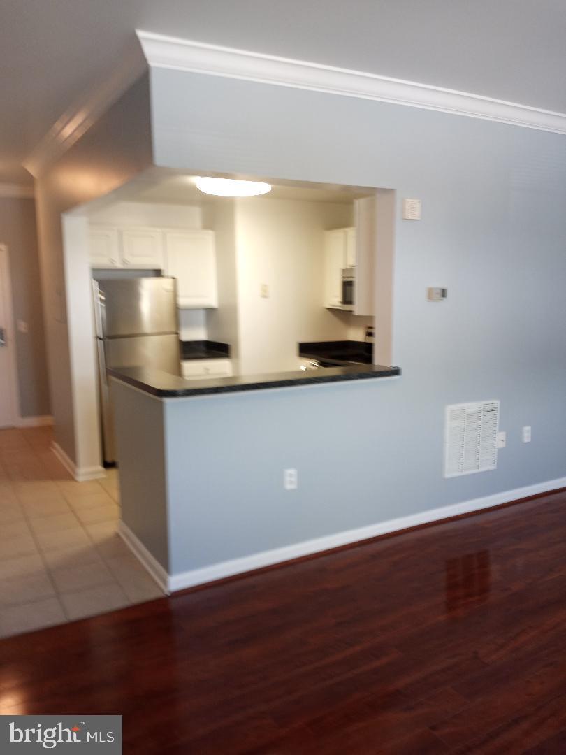 PIERSIDE AT HARBORVIEW - Residential