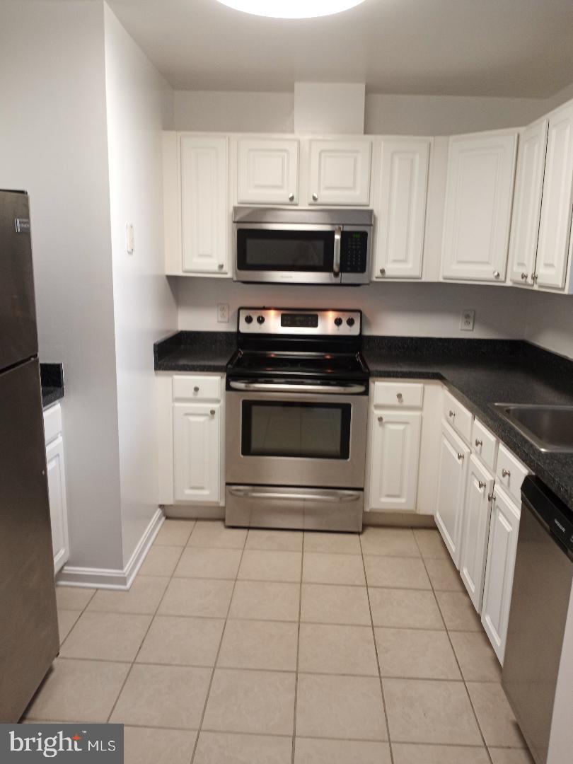 PIERSIDE AT HARBORVIEW - Residential
