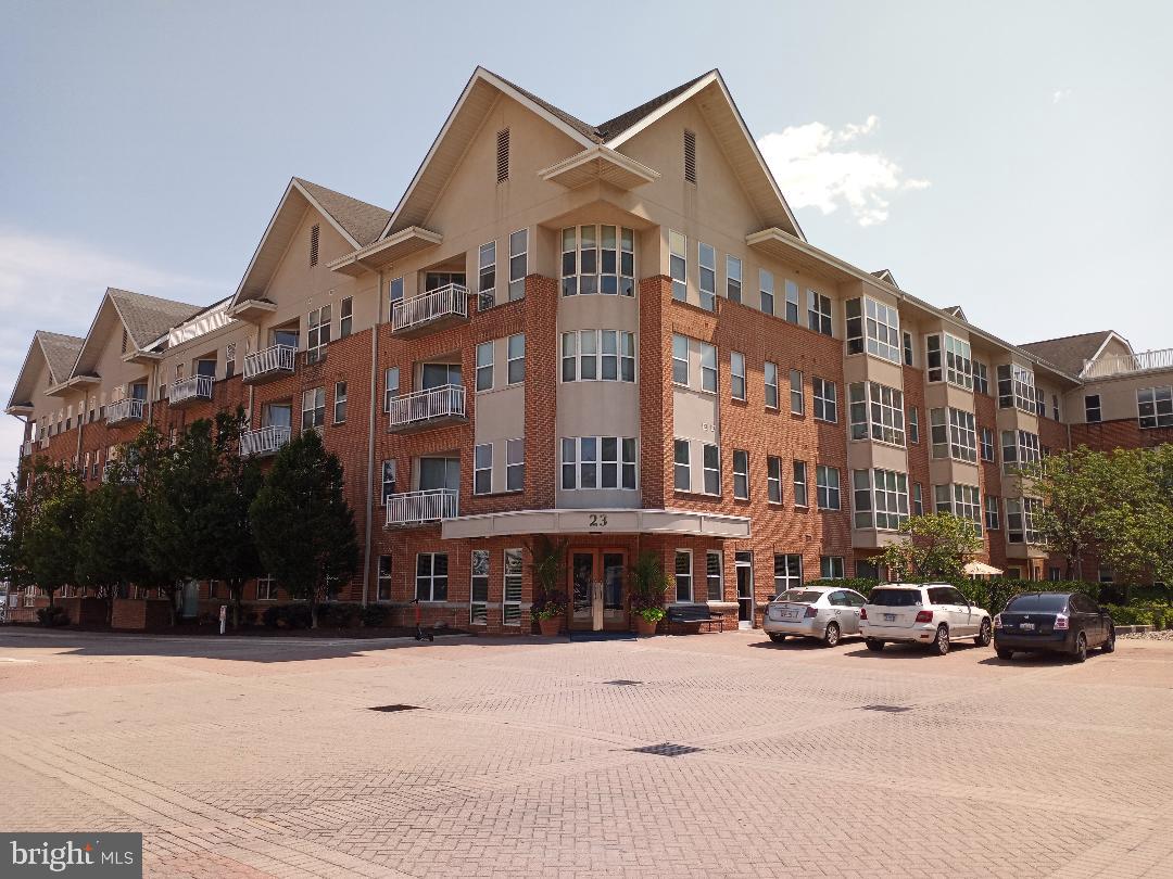 PIERSIDE AT HARBORVIEW - Residential