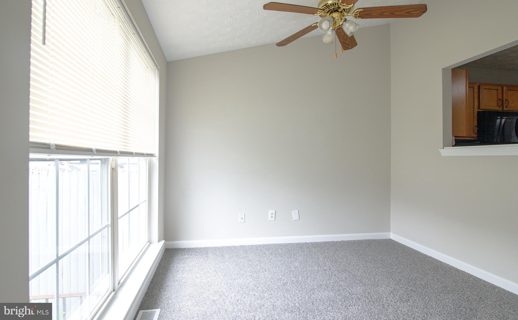 BUTTONWOODS - Residential