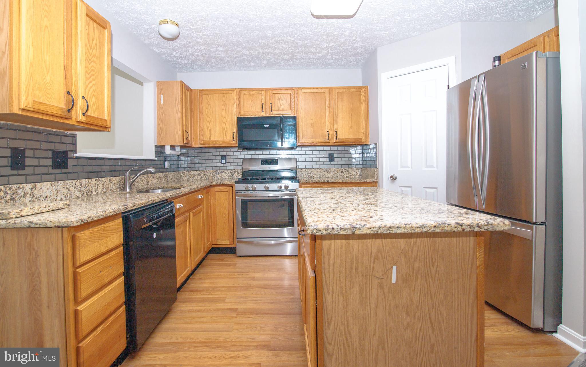 BUTTONWOODS - Residential