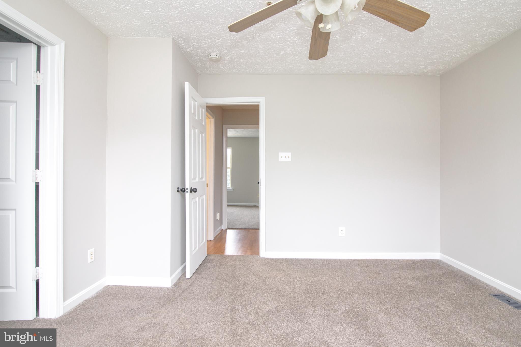 BUTTONWOODS - Residential