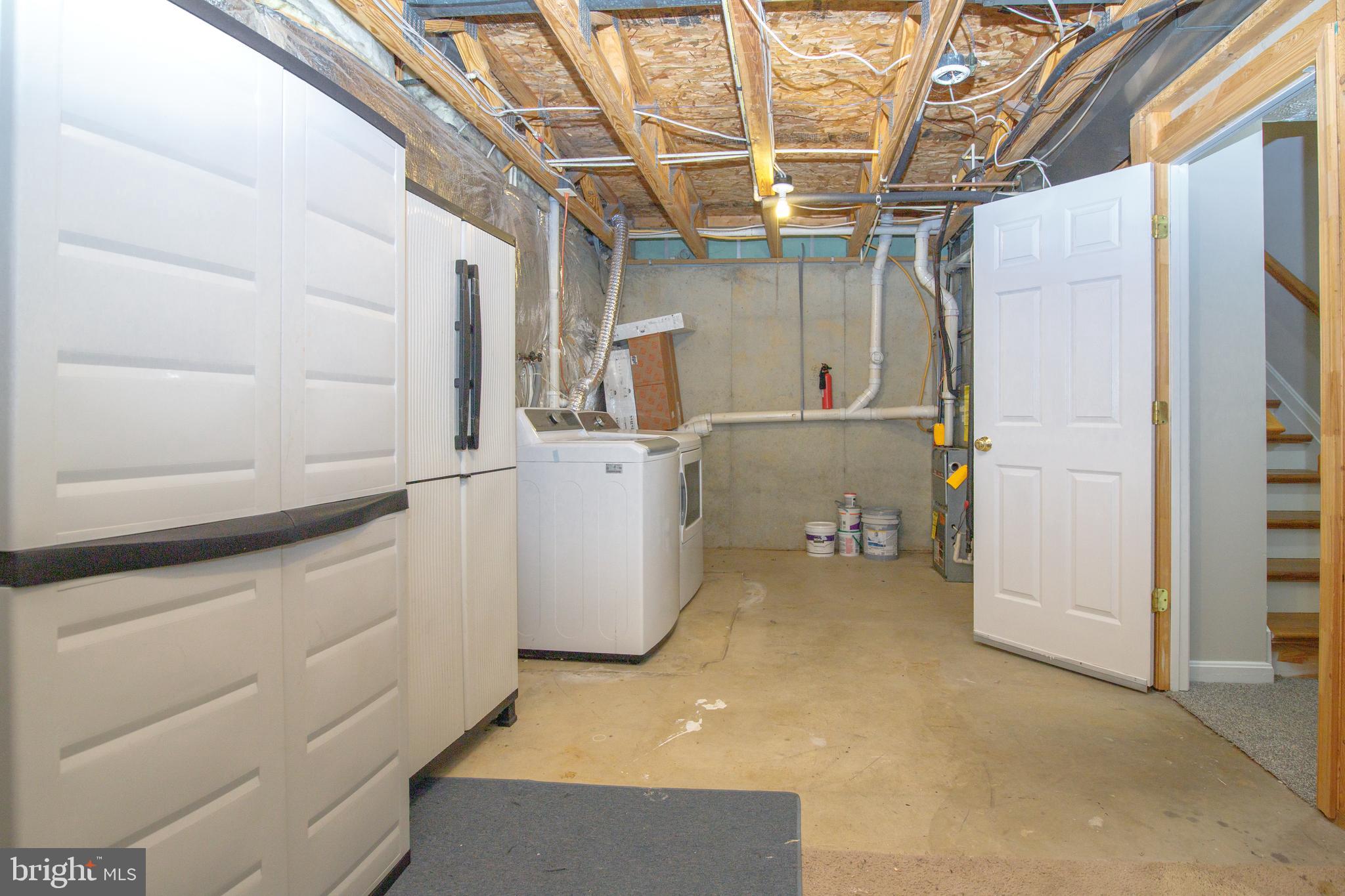 BUTTONWOODS - Residential