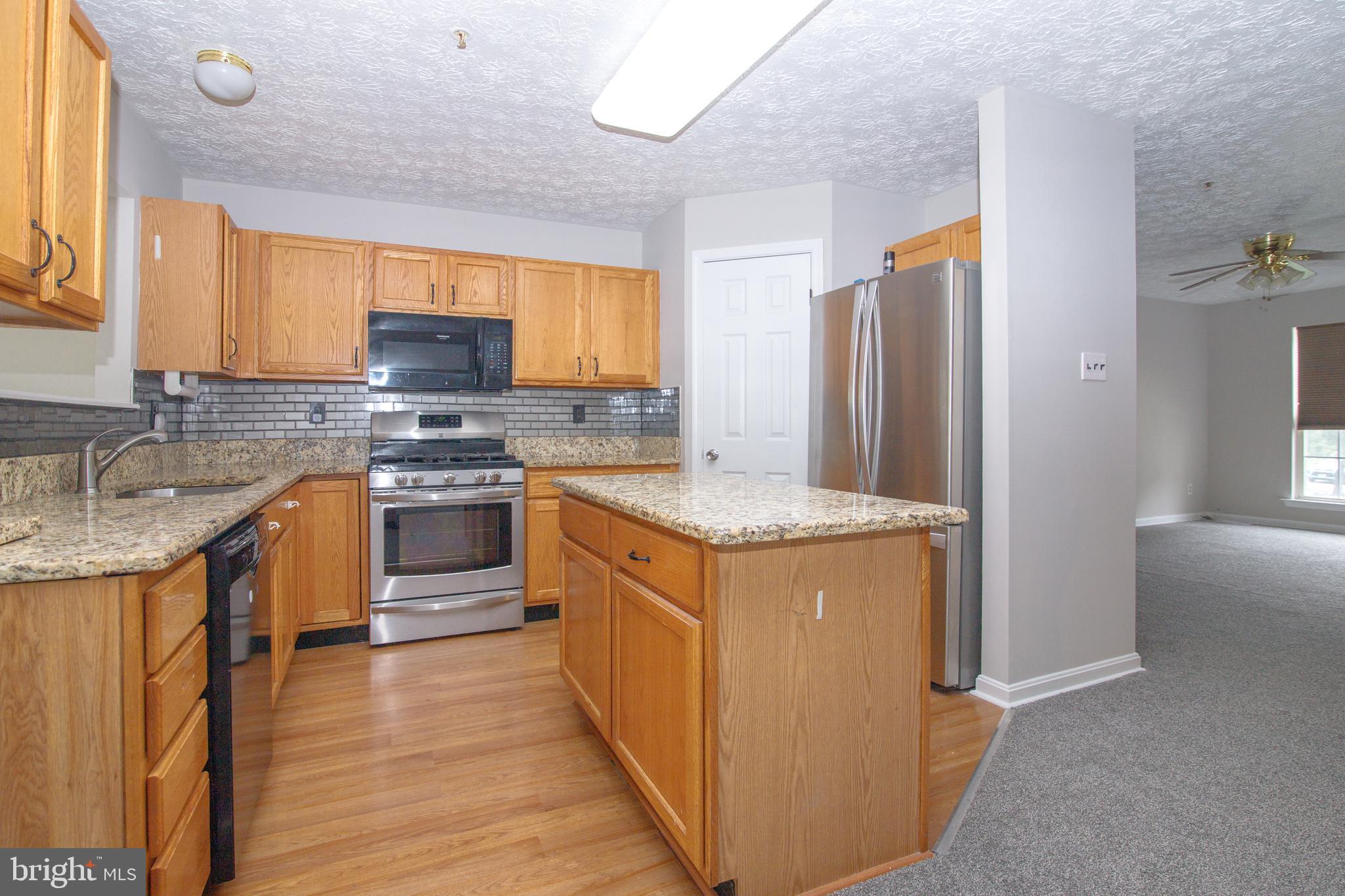 BUTTONWOODS - Residential