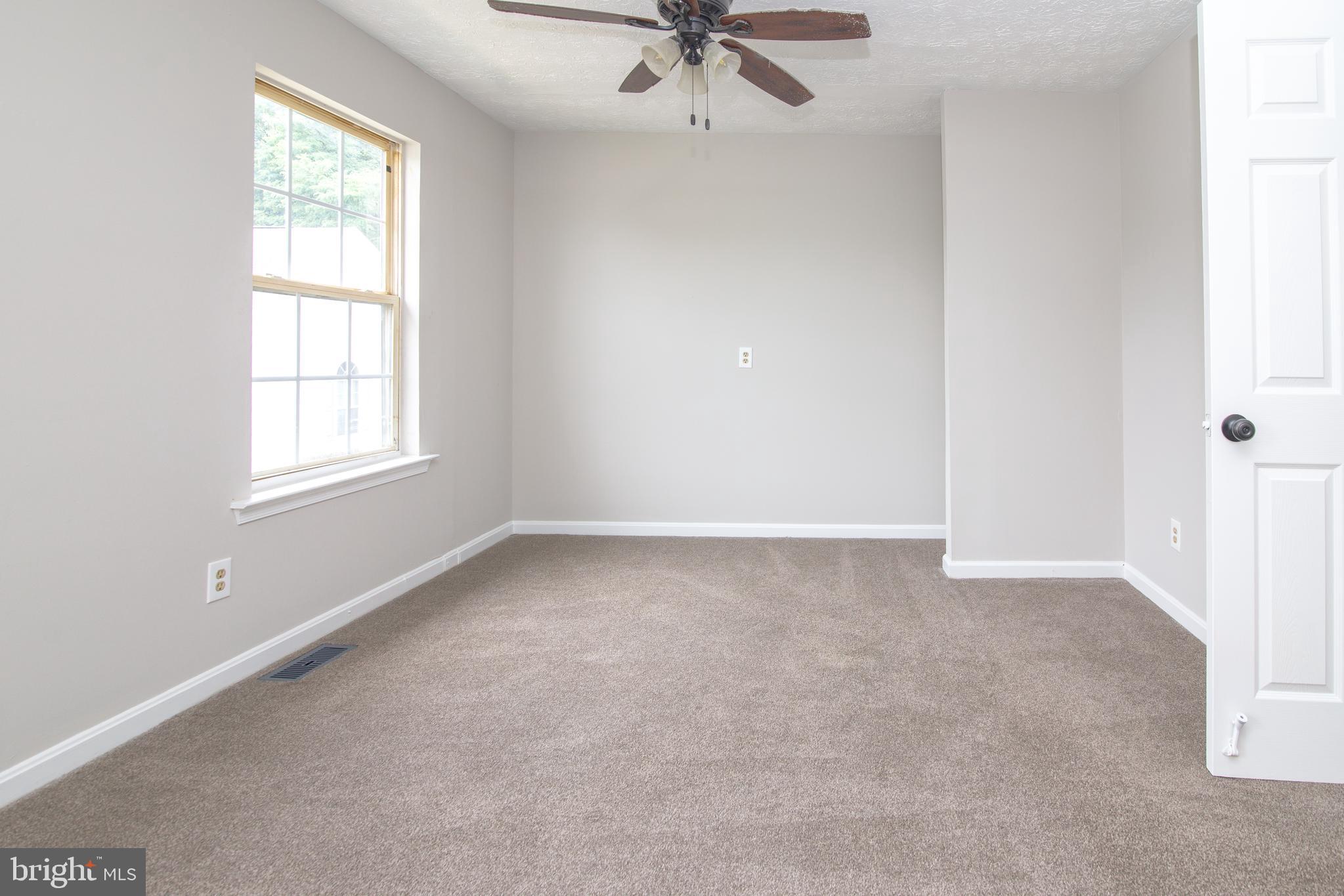 BUTTONWOODS - Residential
