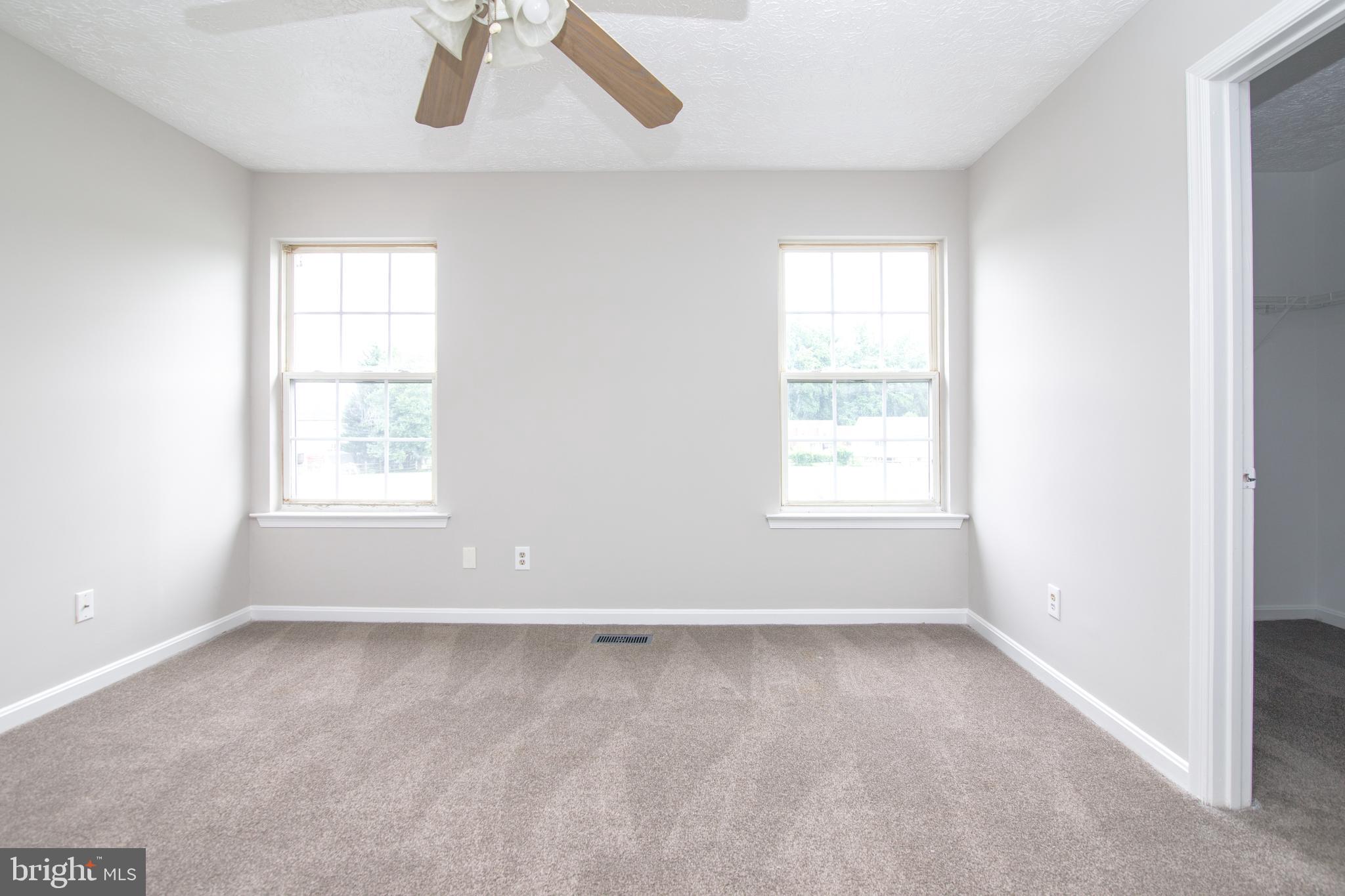 BUTTONWOODS - Residential