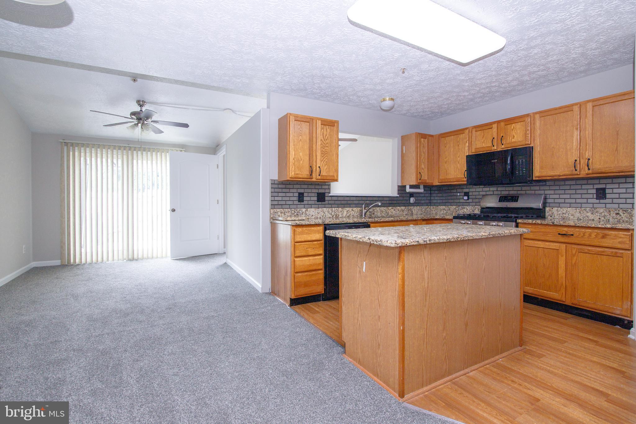 BUTTONWOODS - Residential