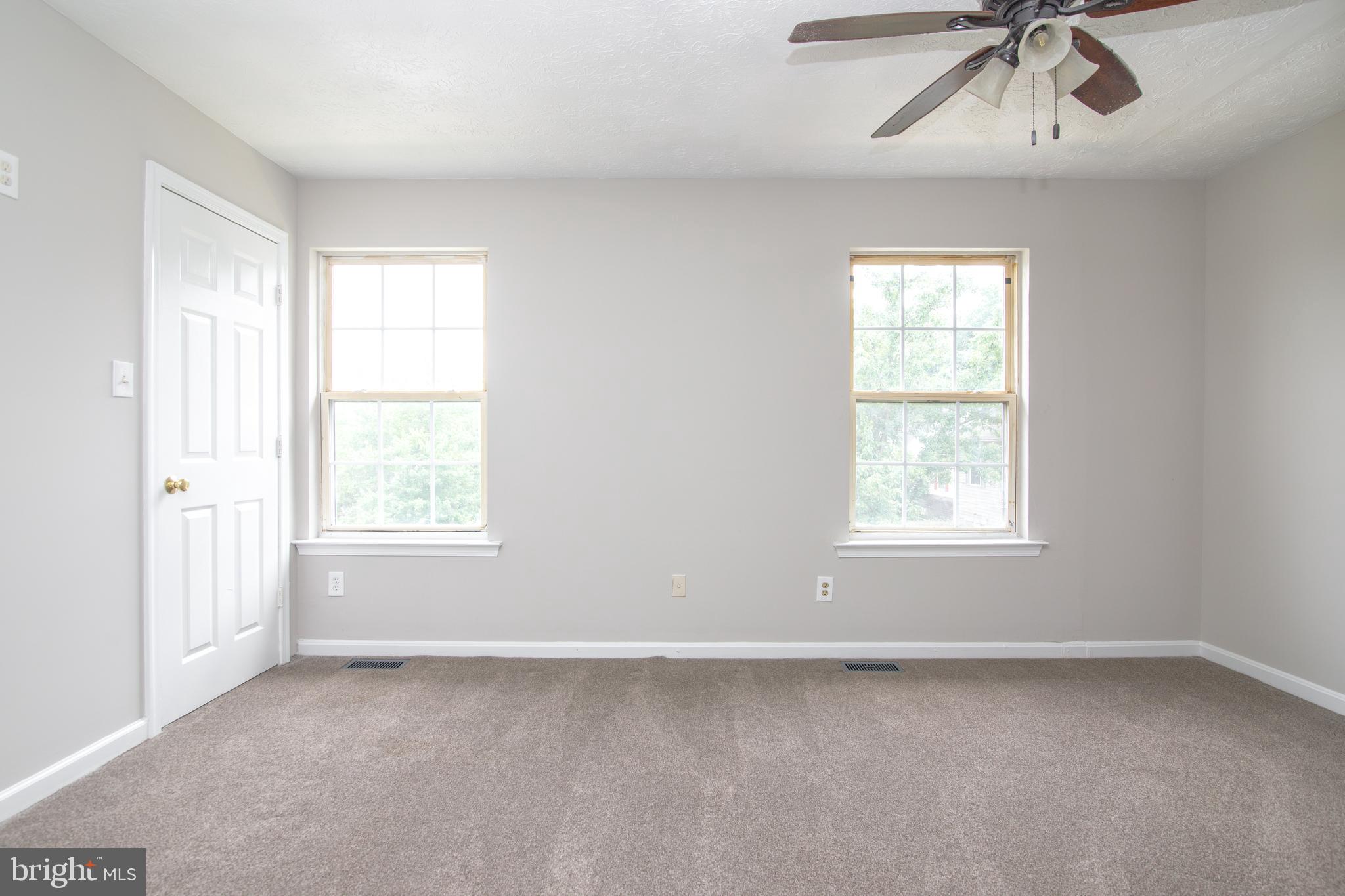BUTTONWOODS - Residential