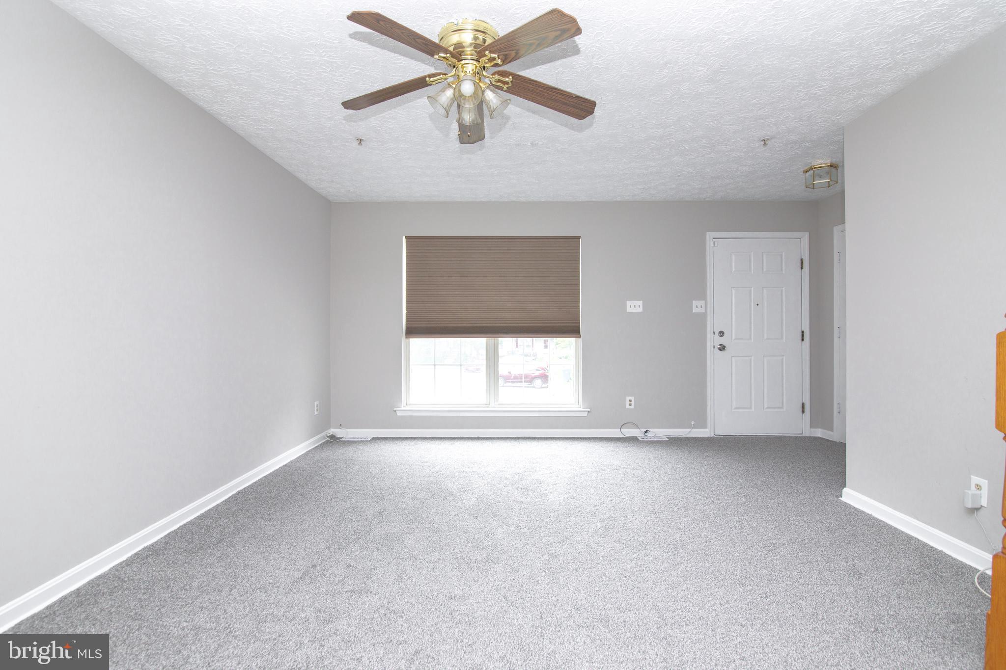 BUTTONWOODS - Residential