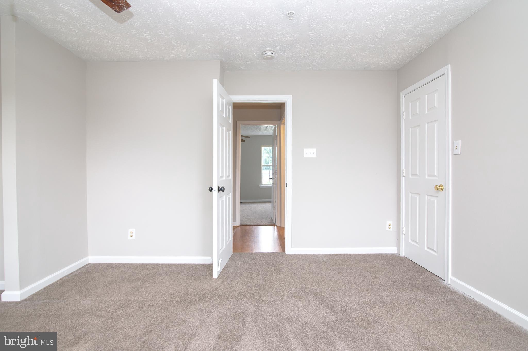 BUTTONWOODS - Residential