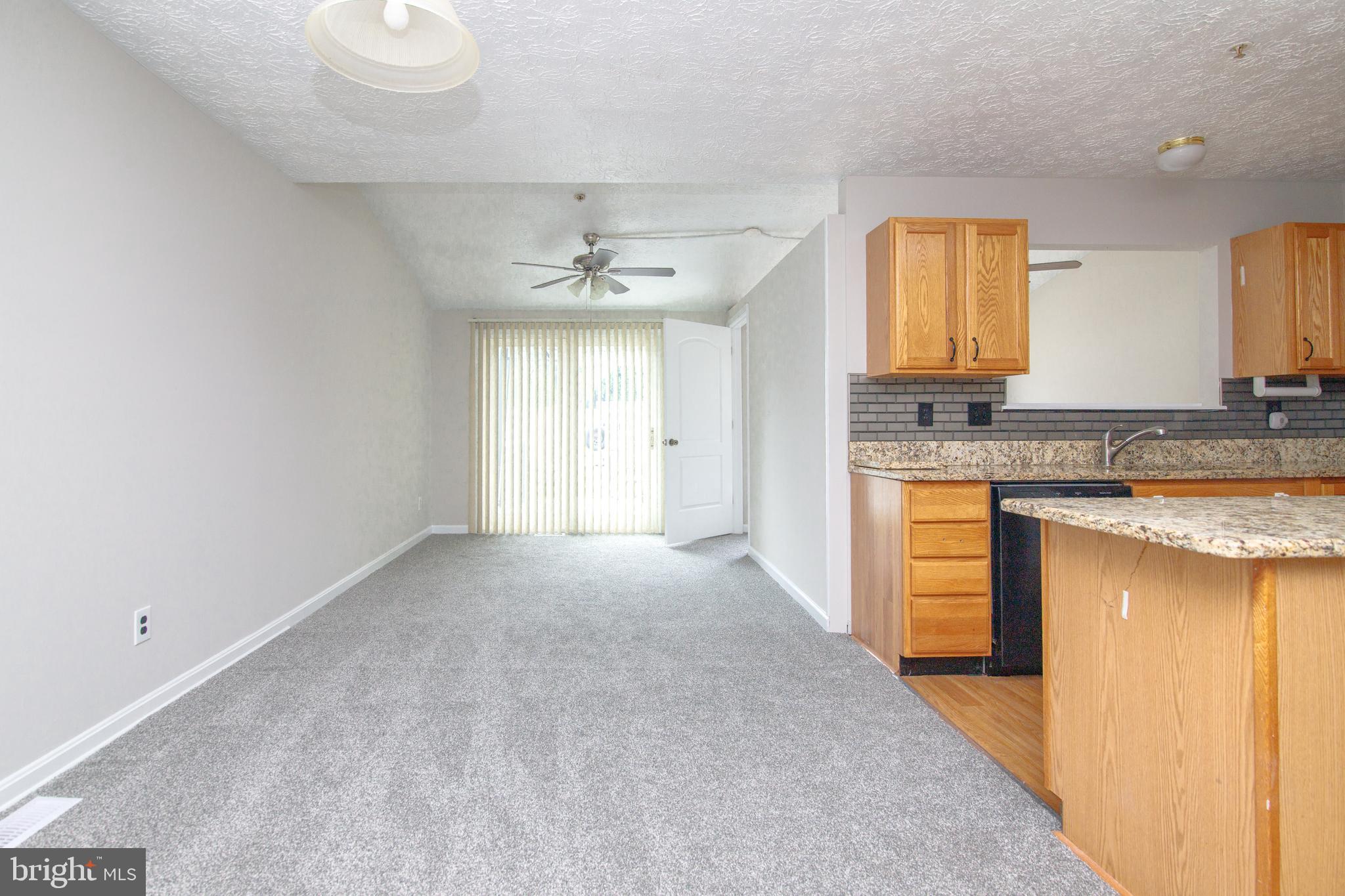 BUTTONWOODS - Residential