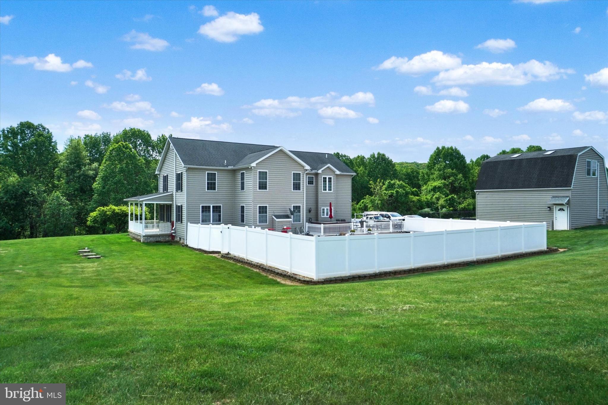 TAYLOR ESTATES - Residential