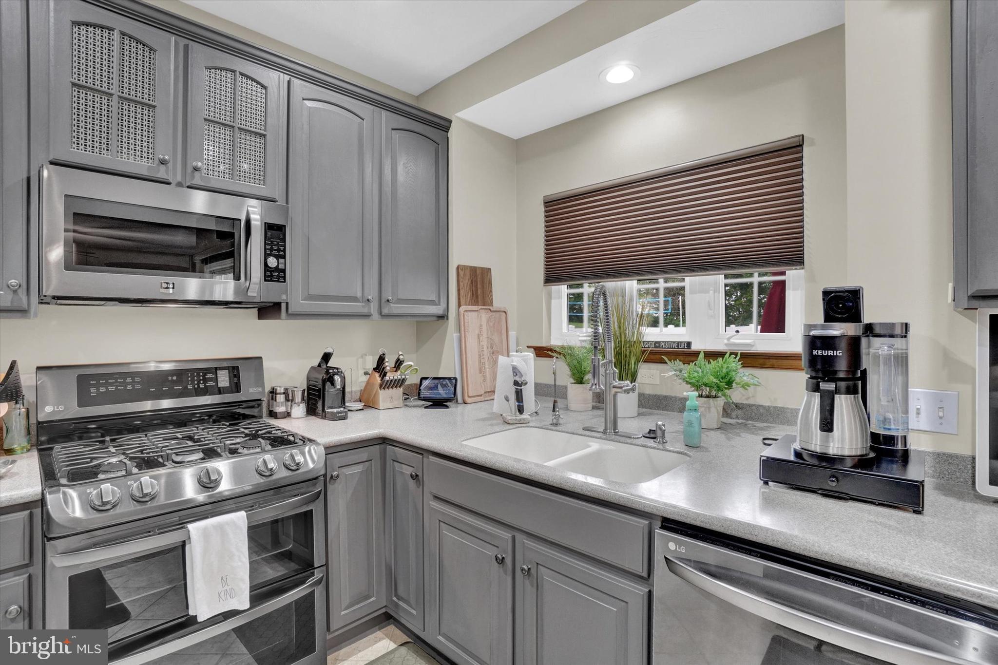 TAYLOR ESTATES - Residential