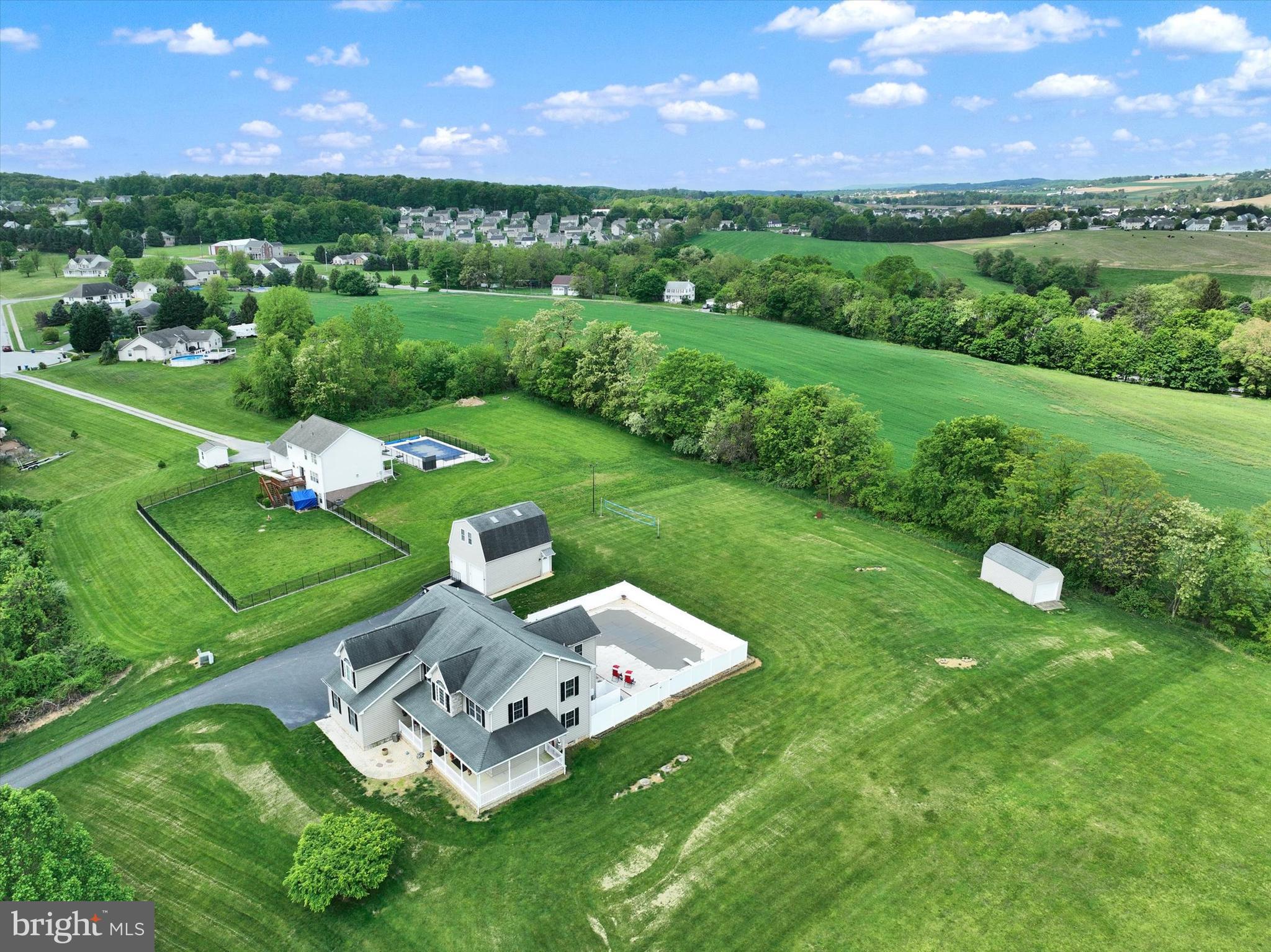 TAYLOR ESTATES - Residential