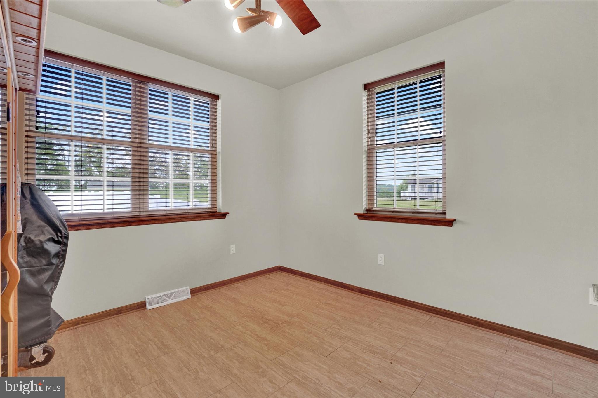 TAYLOR ESTATES - Residential
