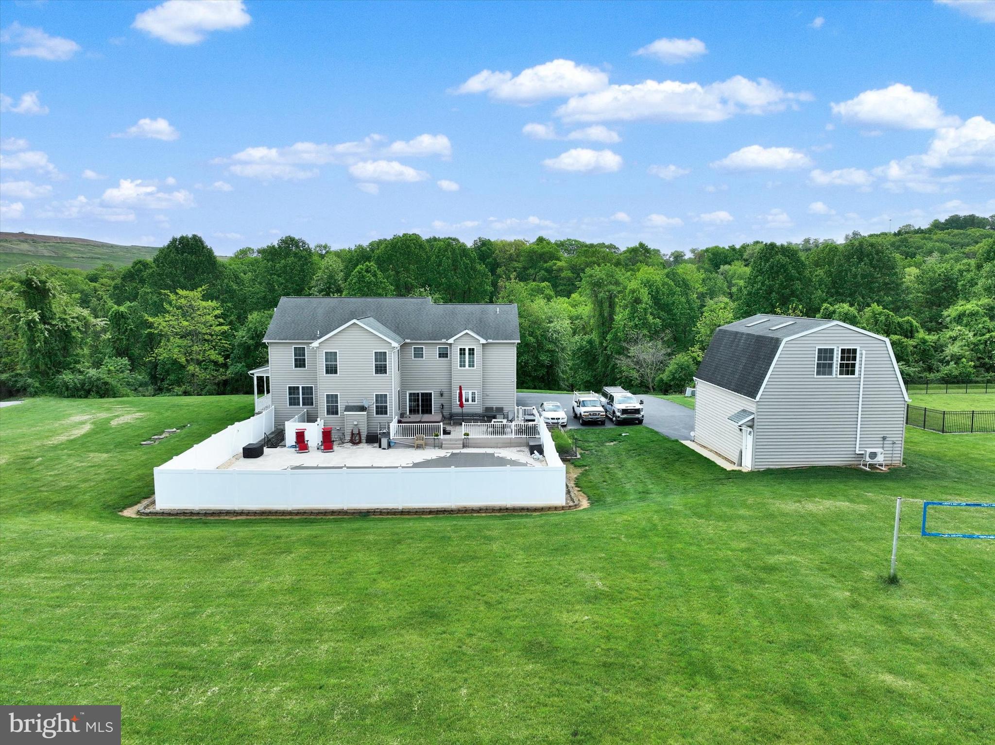 TAYLOR ESTATES - Residential